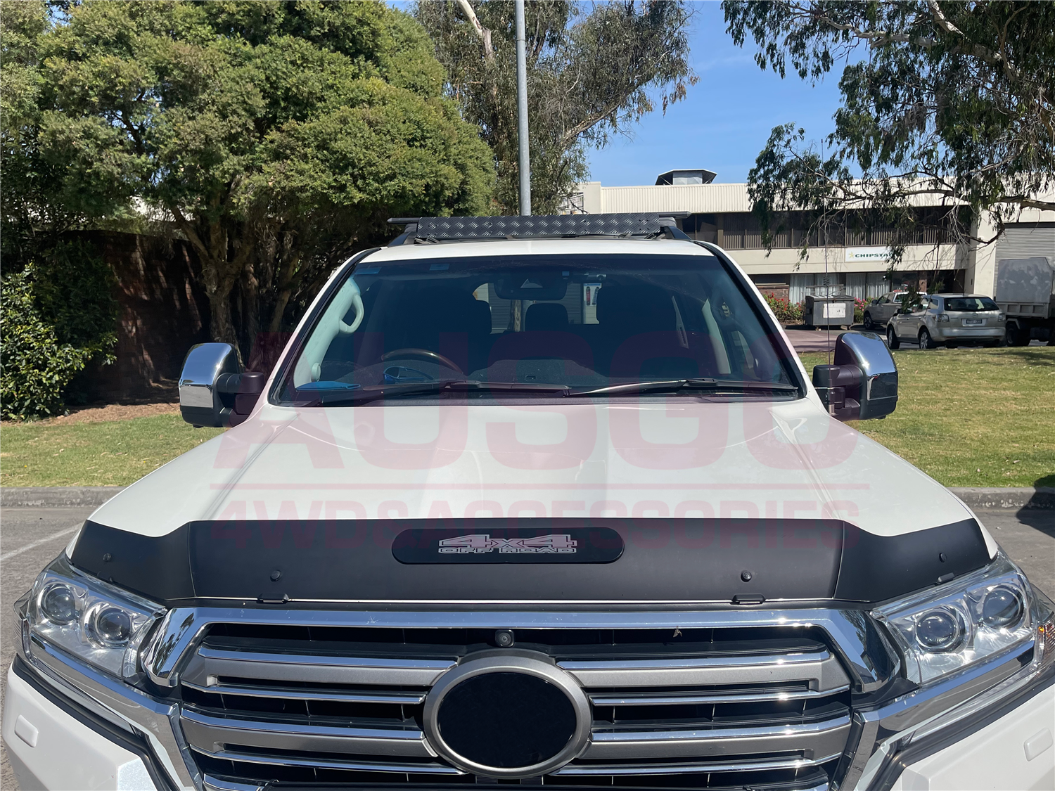 Toyota Land Cruiser 200 (LC200) 2007-2015 Wide Weather Shields & Bonnet Protector - Durable Car Accessories for Rain, Sun & Off-Road Protection