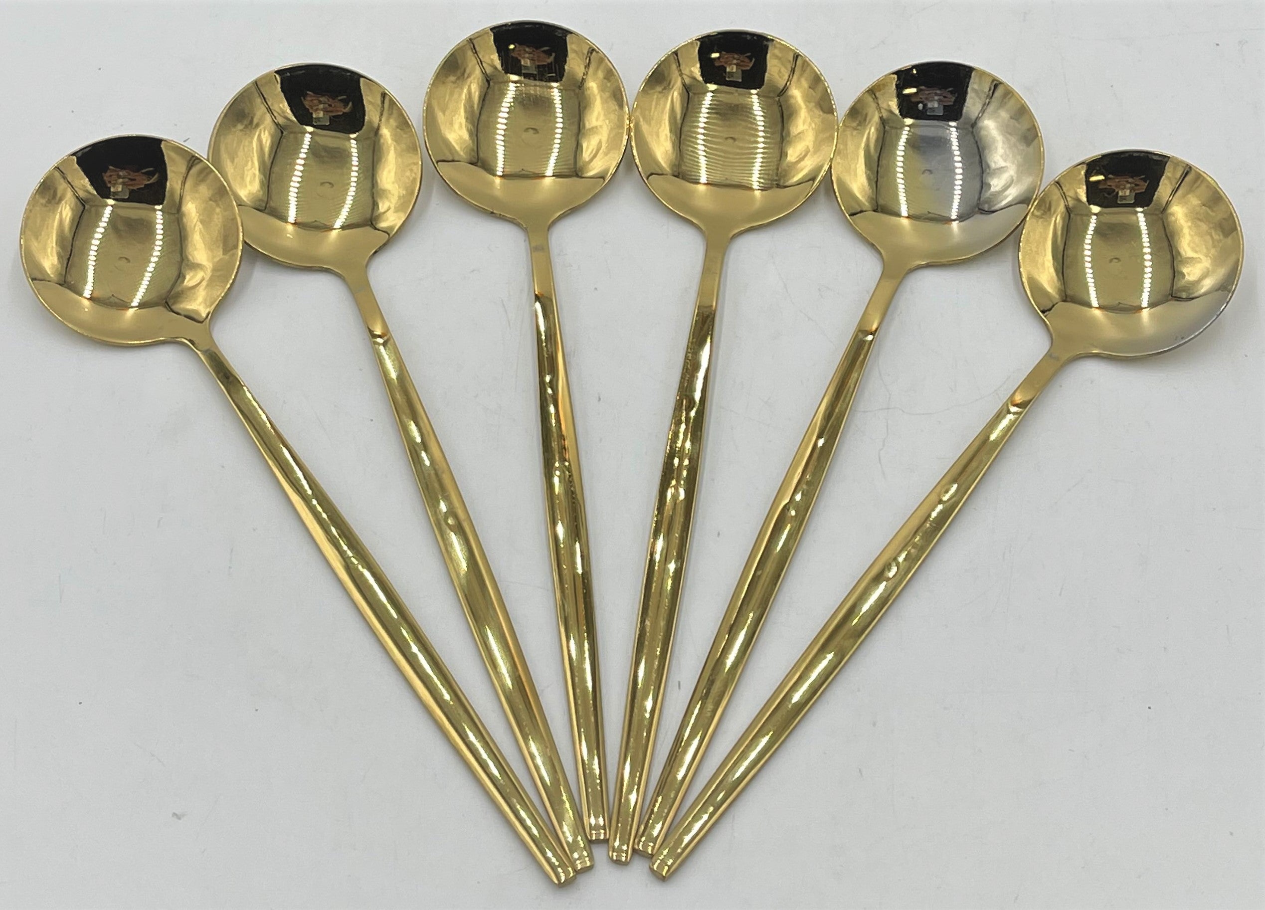 6-Piece Gold Soup Spoon Set - Elegant Dining Utensils for Soup, Dessert & Cereal - Perfect for Restaurants, Dinner Parties & Home Use
