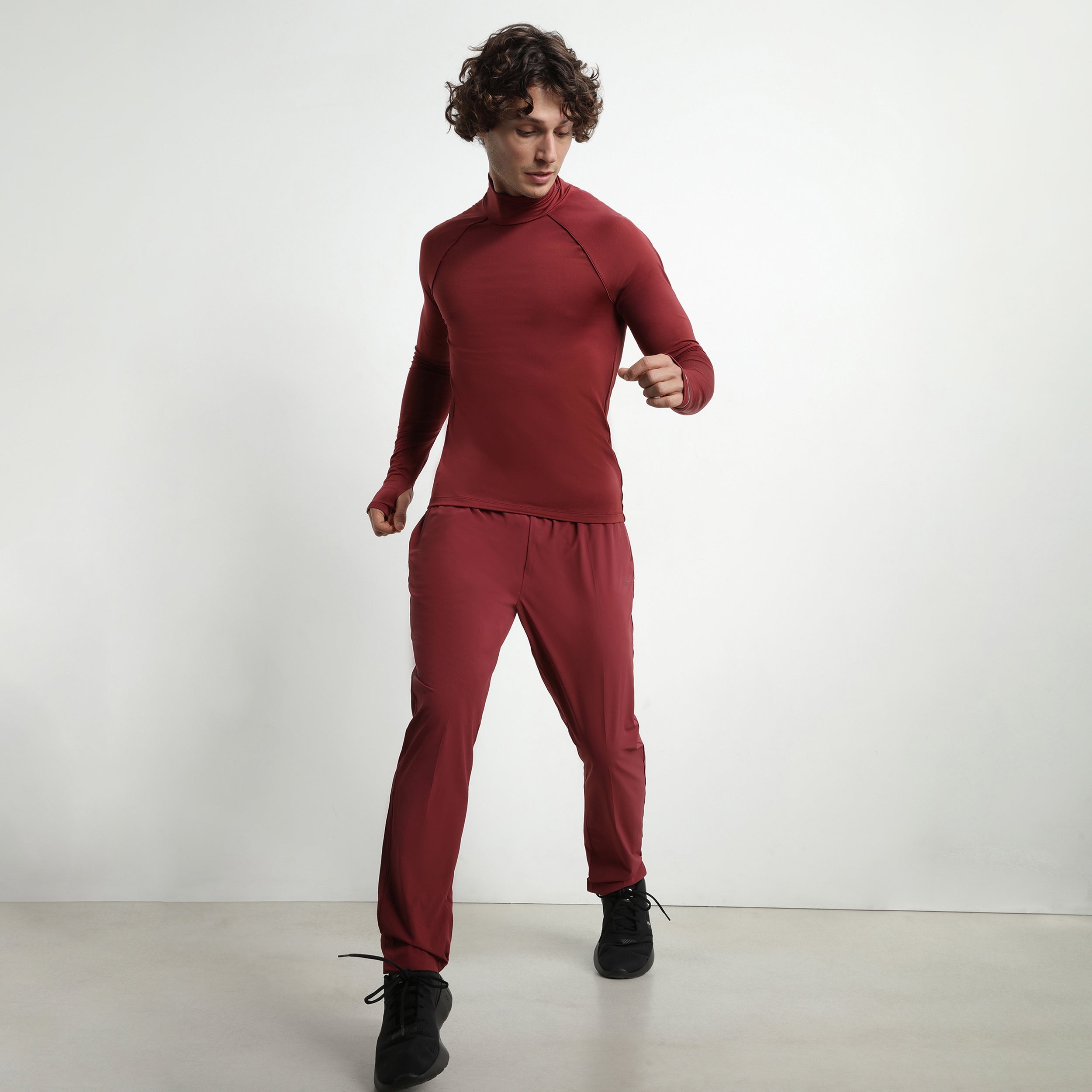 Men's Stretch Chino Sport Pants in Bordeaux - Comfortable & Stylish Activewear for Gym, Running & Casual Wear