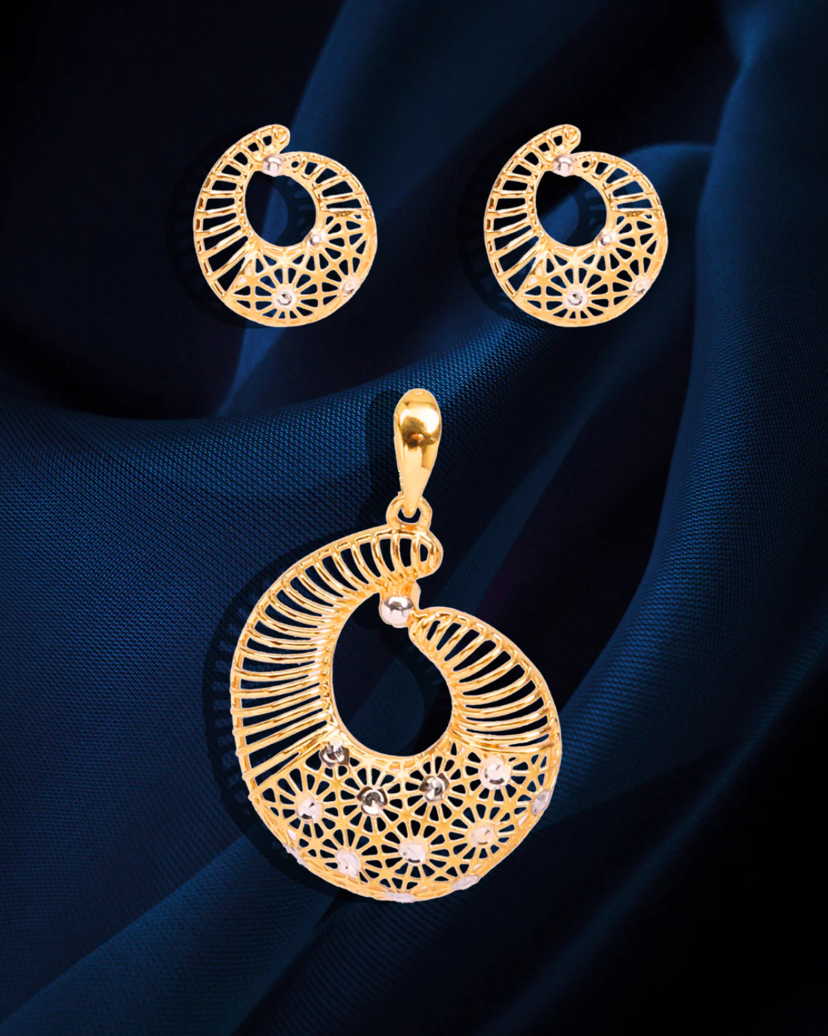 22 KT Designer Gold Pendant Set (D138) - Elegant Jewelry for Women, Perfect for Weddings, Parties & Special Occasions