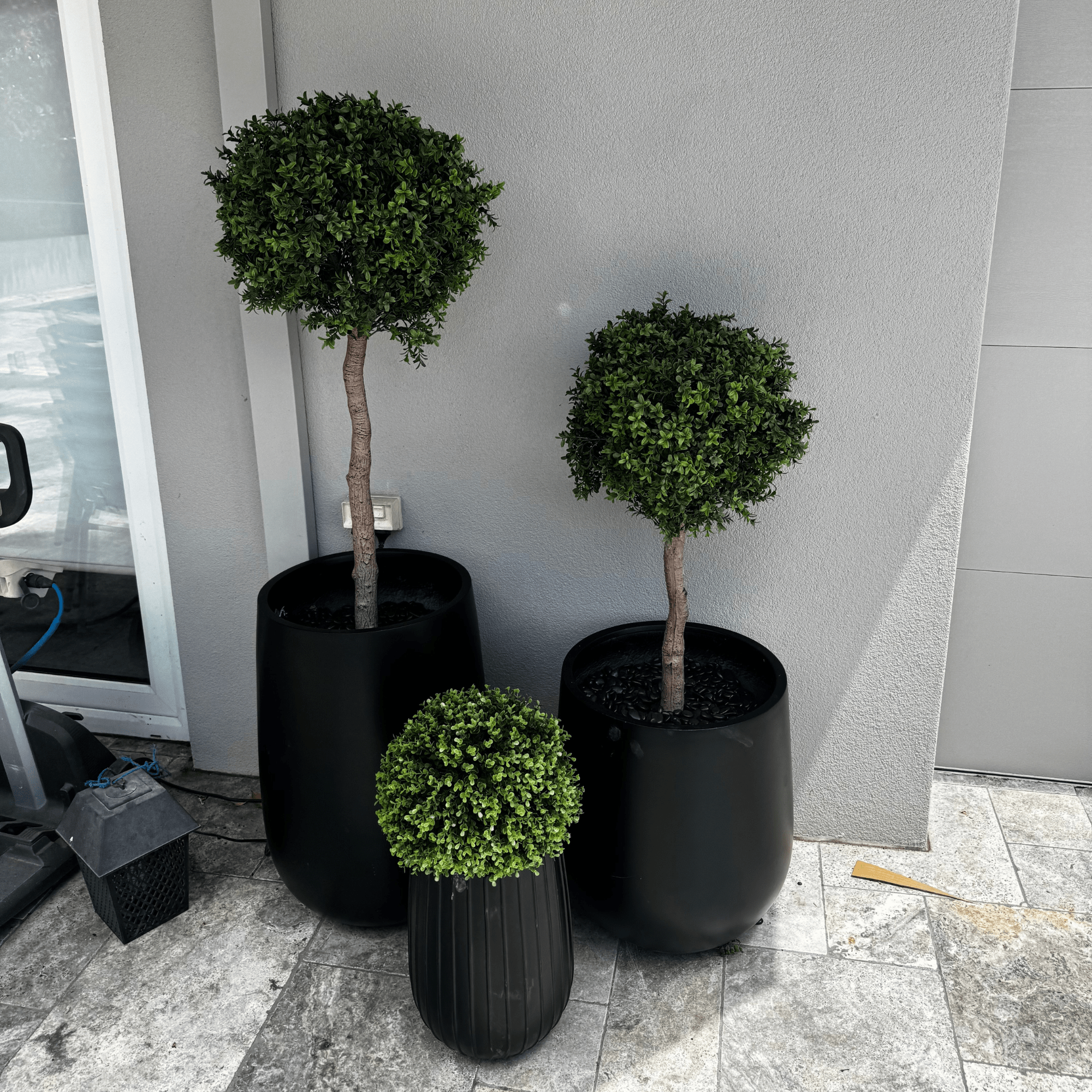 28cm Medium Artificial Topiary Ball - Natural Buxus Hedge Plant for Indoor/Outdoor Decor - Perfect for Home, Office, Garden & Wedding Decorations