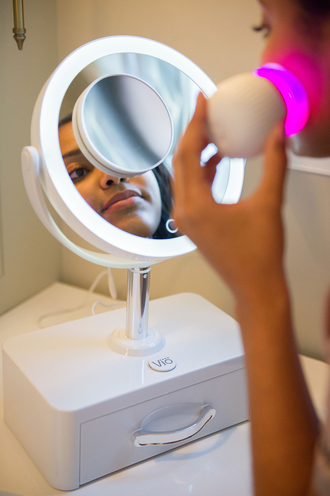Vio Smart Mirror with UV Sanitizing Tray - Wireless Charging, Touch Screen, LED Lighting for Makeup & Skincare - Perfect for Bathroom Vanity, Bedroom Dressing Table & Travel