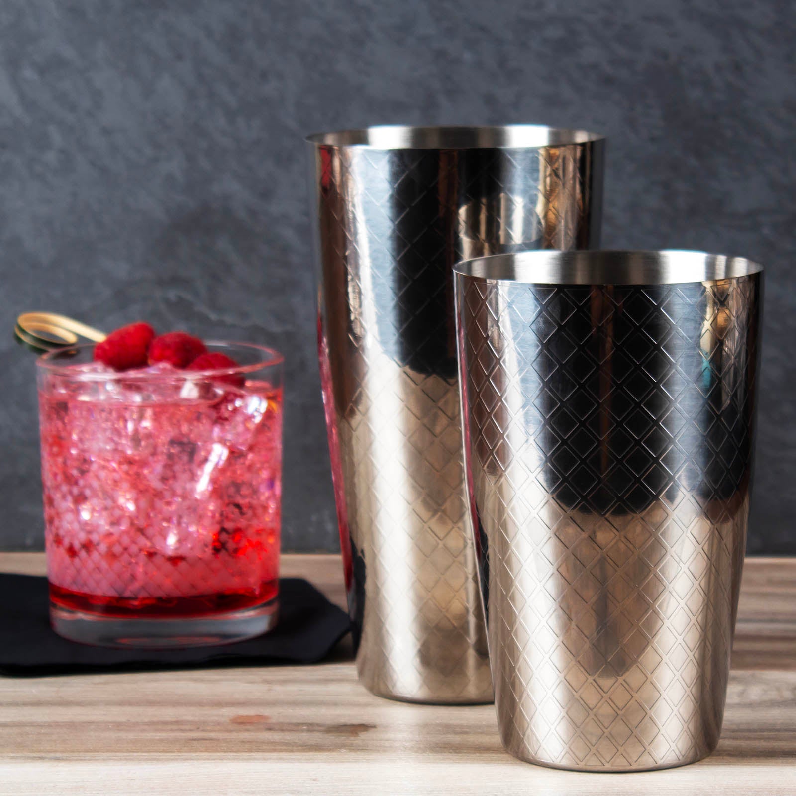 BarConic® 2-Piece Diamond Cocktail Shaker Set - 18oz & 28oz Stainless Steel Bartender Tools for Mixing Drinks - Perfect for Home Bars, Parties & Professional Bartending