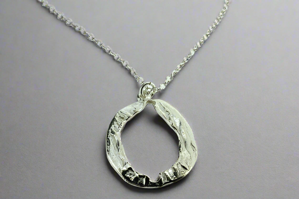 Vintage Sterling Silver Pendant Necklace - Elegant Jewelry for Women, Perfect for Gifts, Parties, and Everyday Wear
