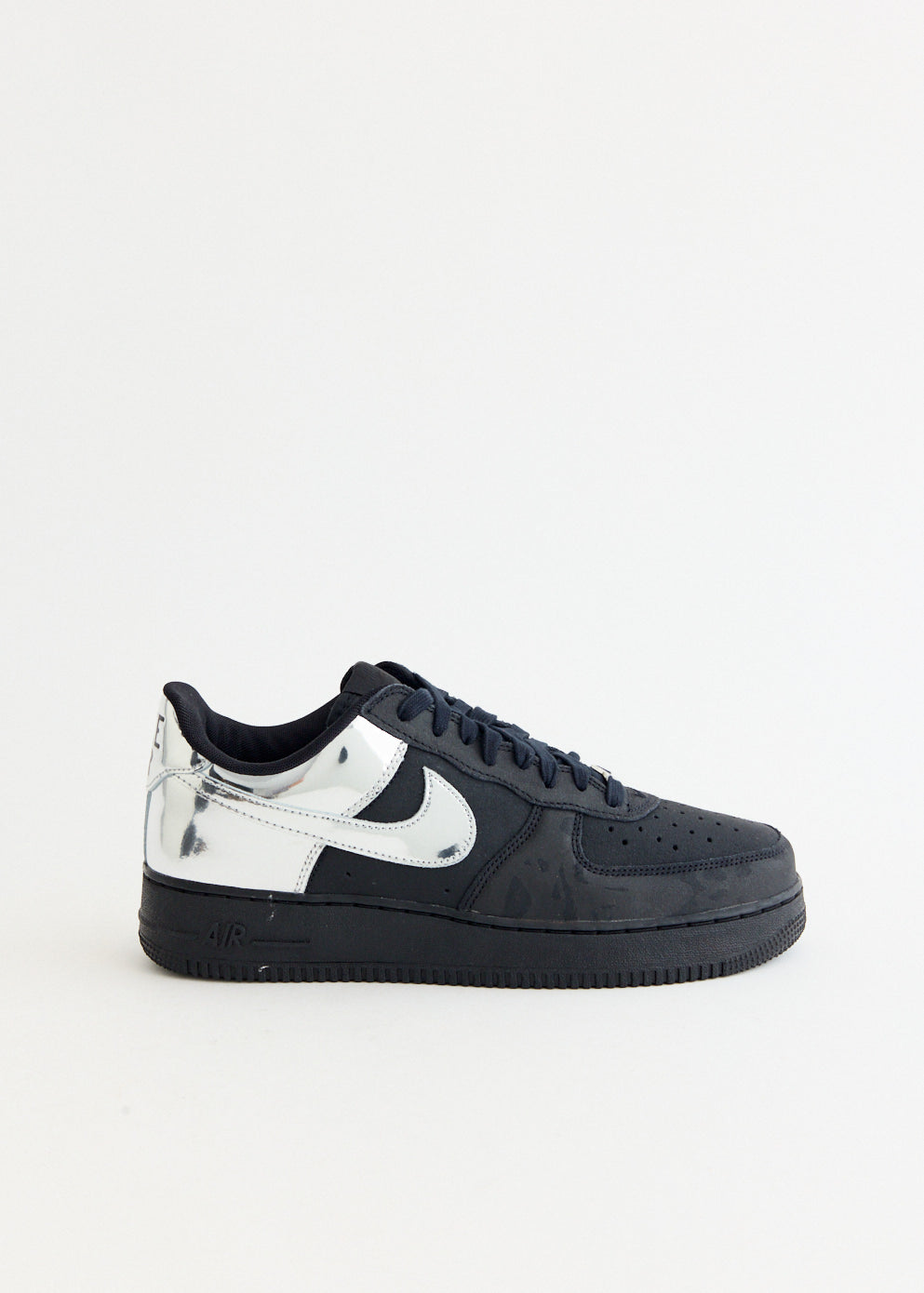 Nike Air Force 1 Low Retro 'Black Chrome' Men's Basketball Sneakers - Classic White & Black Leather Shoes for Streetwear & Casual Outfits