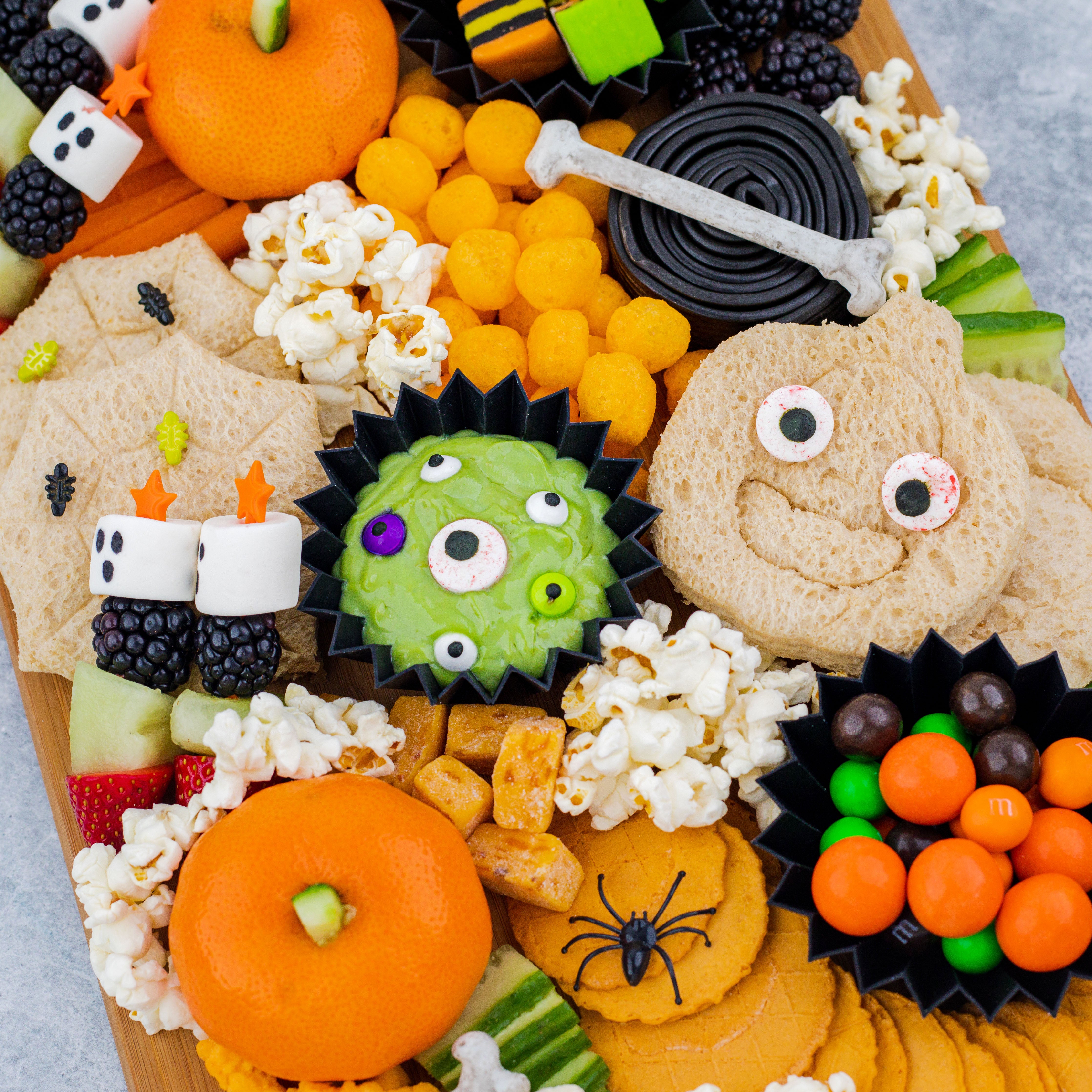 Halloween Sandwich Cutters Set - Fun Lunch Punch Shapes for Kids, Bento Box & Party Food Decorations - Perfect for School Lunches, Halloween Parties & Holiday Snacks