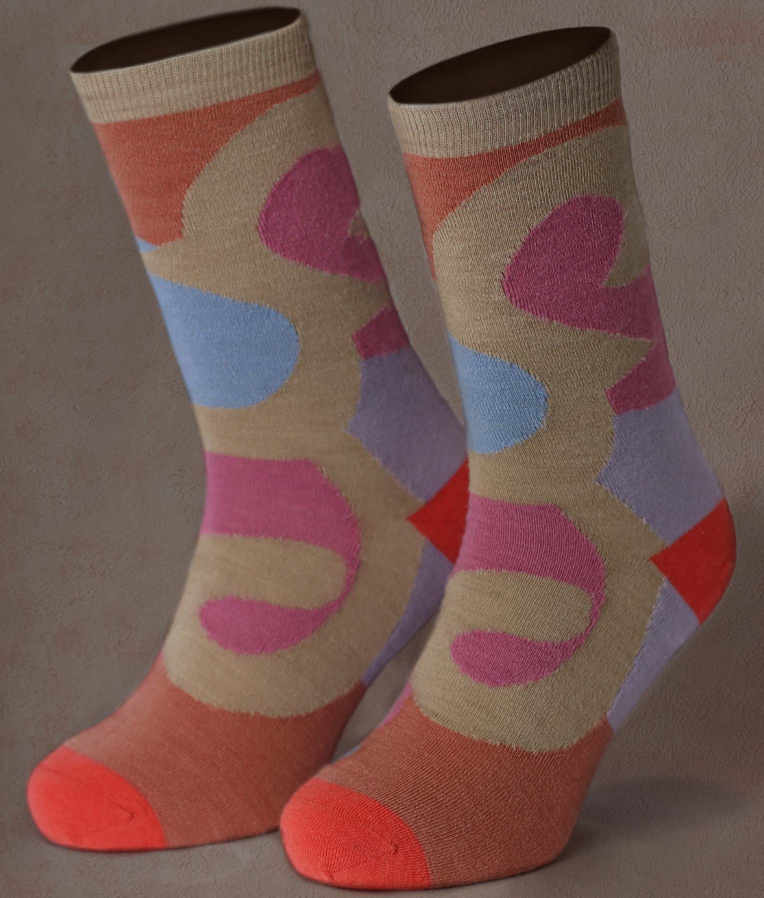 Stylish & Comfortable The Curves Women's Socks - Perfect for Yoga, Running & Everyday Wear