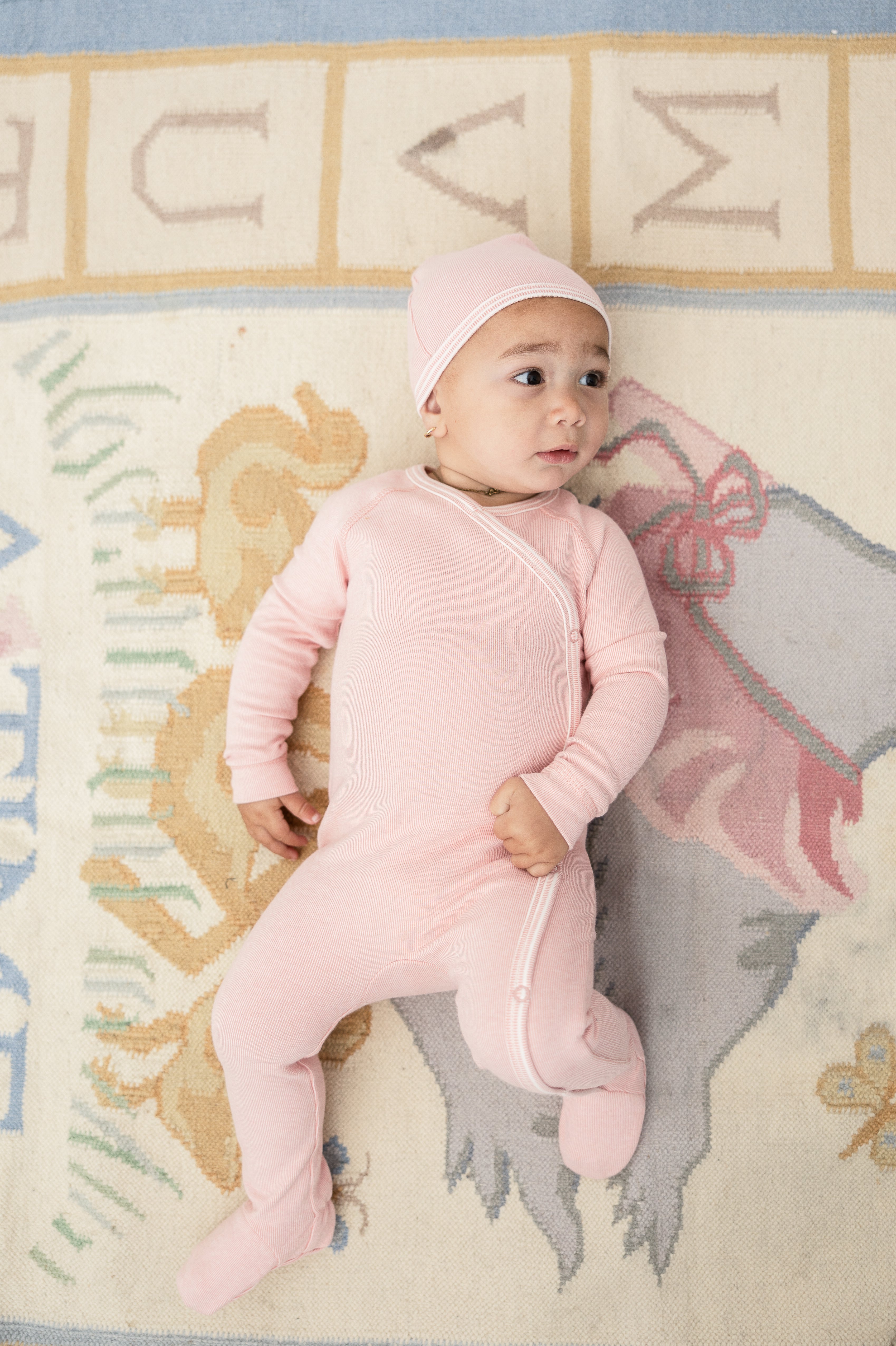 Soft Stretch Knit Onesie Set for Baby - Comfortable & Breathable Outfit for Newborns & Infants - Perfect for Playtime, Naptime & Everyday Wear