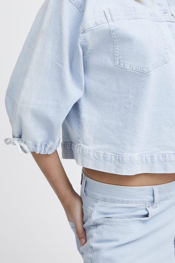 Carley Light Blue Washed Denim Jacket for Women - Stylish Casual Outerwear for Spring & Fall | Perfect for Everyday Wear, Date Nights & Weekend Outings