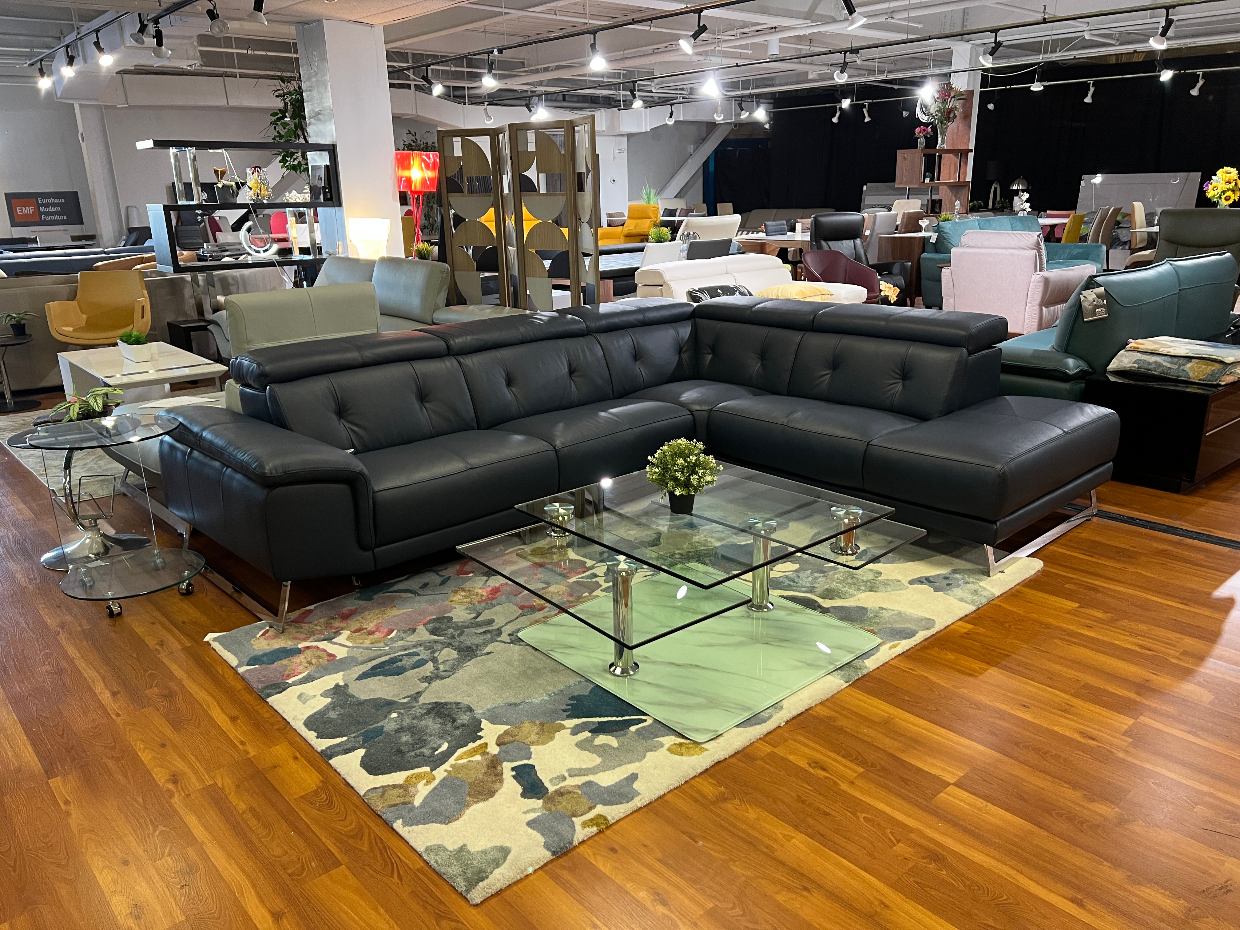 Estro Milano Arizona Stationary Sectional Sofa - Modern L-Shaped Couch for Living Room, Family Room & Home Theater - Comfortable Fabric Upholstery with Reversible Chaise