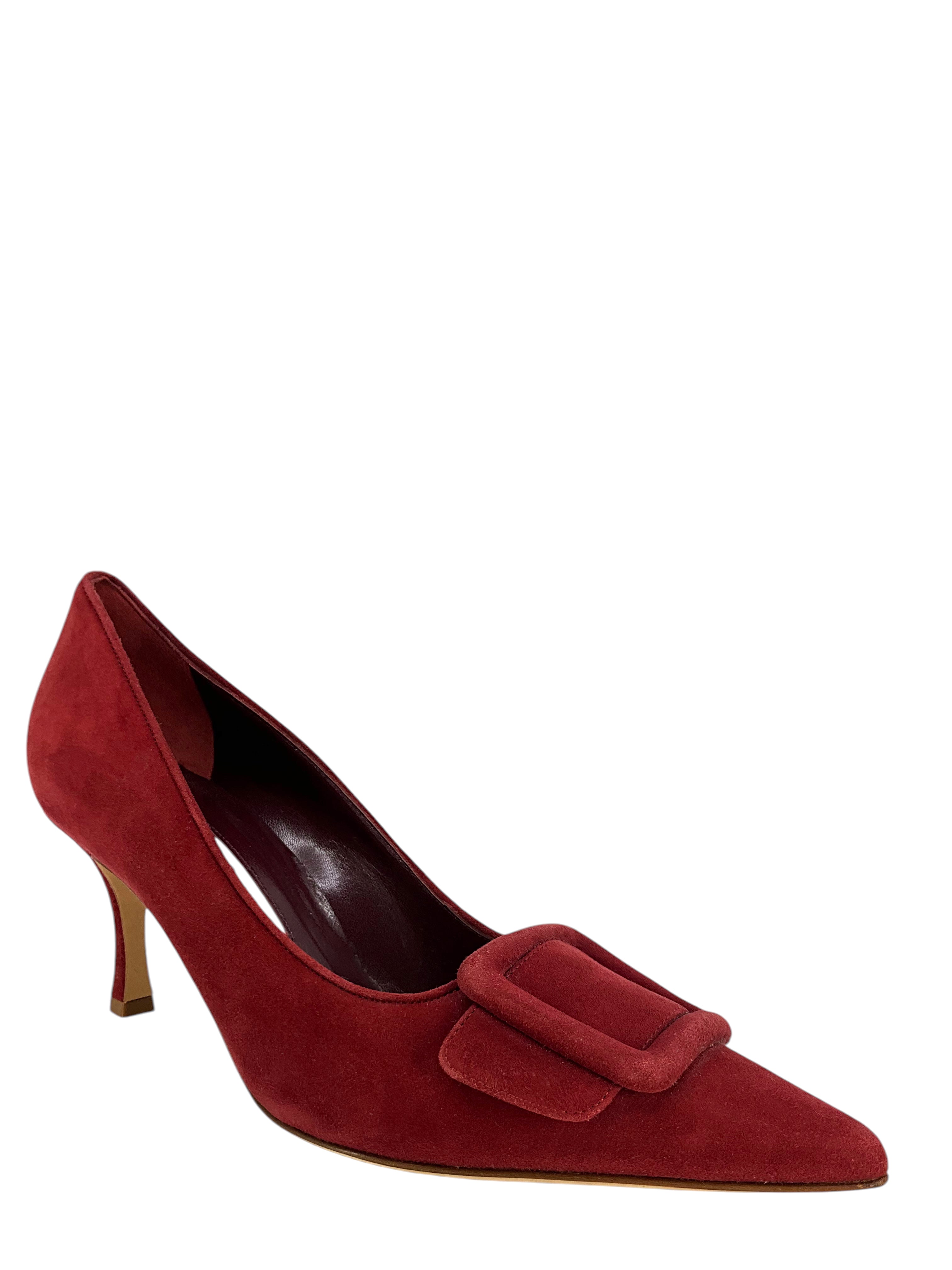 Manolo Blahnik Suede Buckle Pumps Women's Size 7.5 - Elegant High Heel Dress Shoes for Wedding, Party & Office Wear