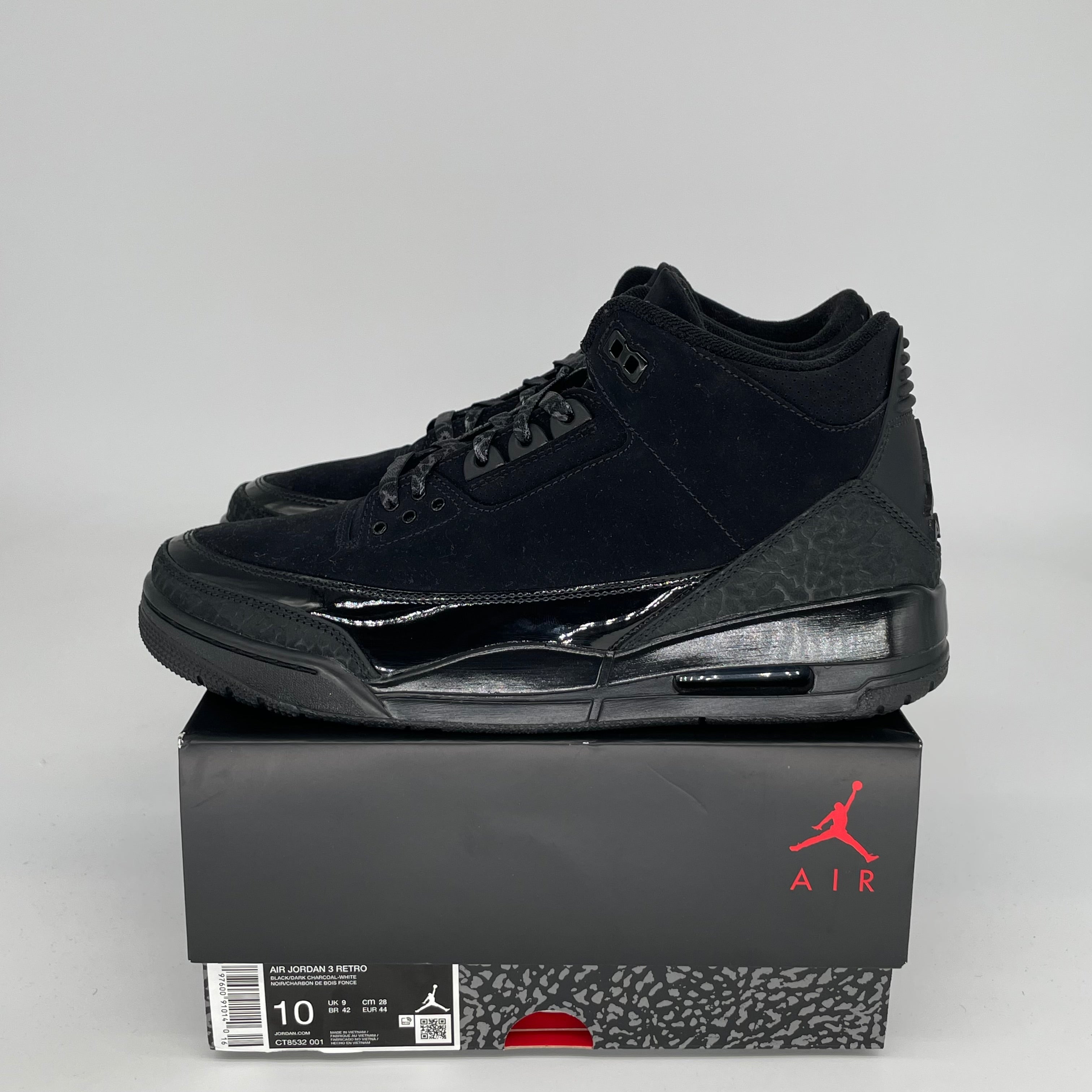 AIR JORDAN 3 Retro 'Black Cat' Men's Basketball Shoes Size 10 - Style CT8532-001 | Perfect for Streetwear & Sneaker Collectors