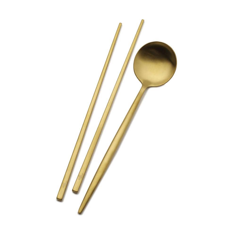 Premium 24K Gold-Plated Chopsticks and Spoon Set - Elegant Asian Dining Utensils for Sushi, Ramen, and Home Decor