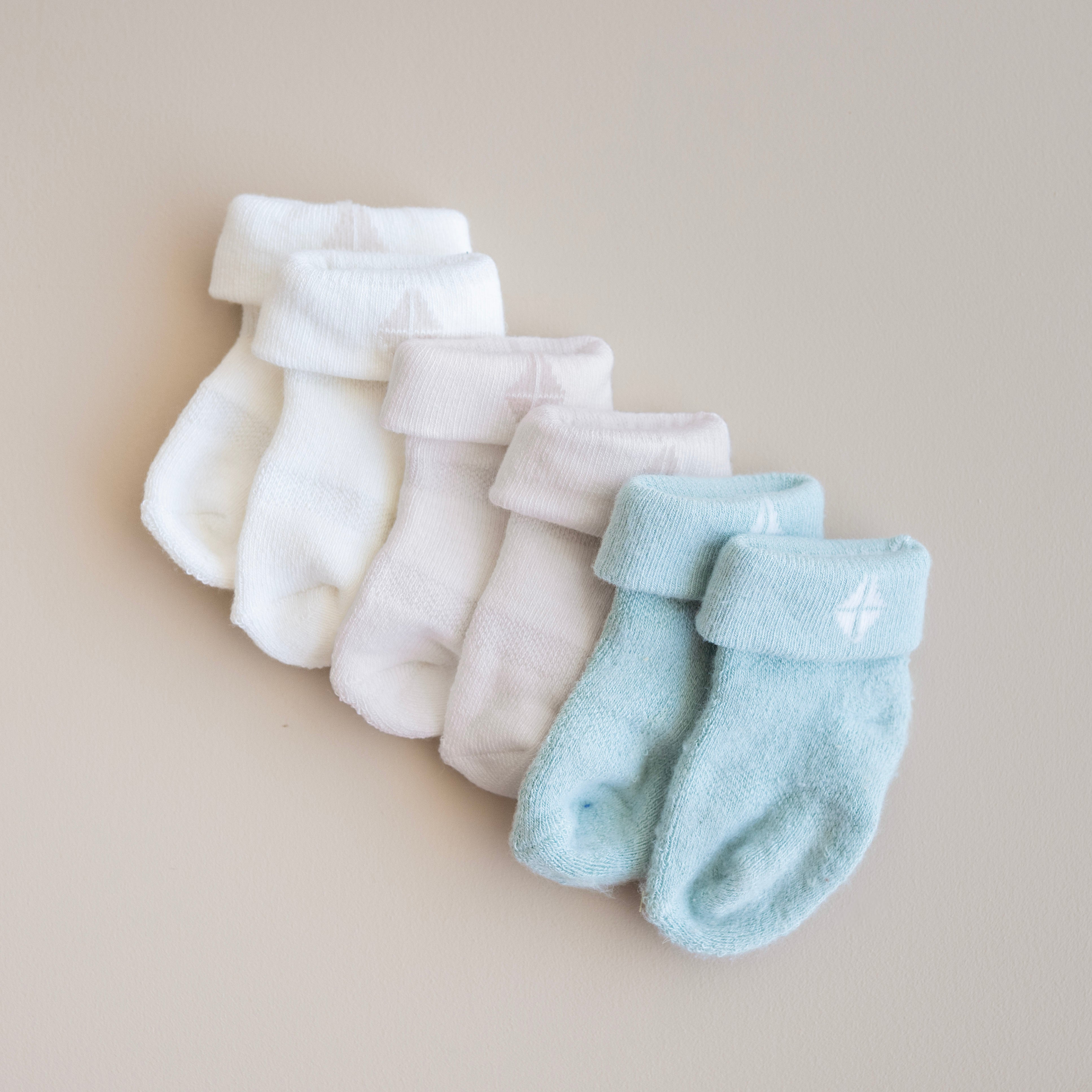 Soft Neutral Baby 3-Pack Cotton Socks for Newborns & Infants - Perfect for Everyday Wear, Playtime & Photo Shoots