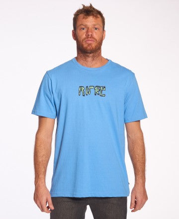 Rip Curl Men's Relaxed Fit T-Shirt - Classic Light Blue | Comfortable Casual Wear for Surfing, Beach & Everyday Outfits