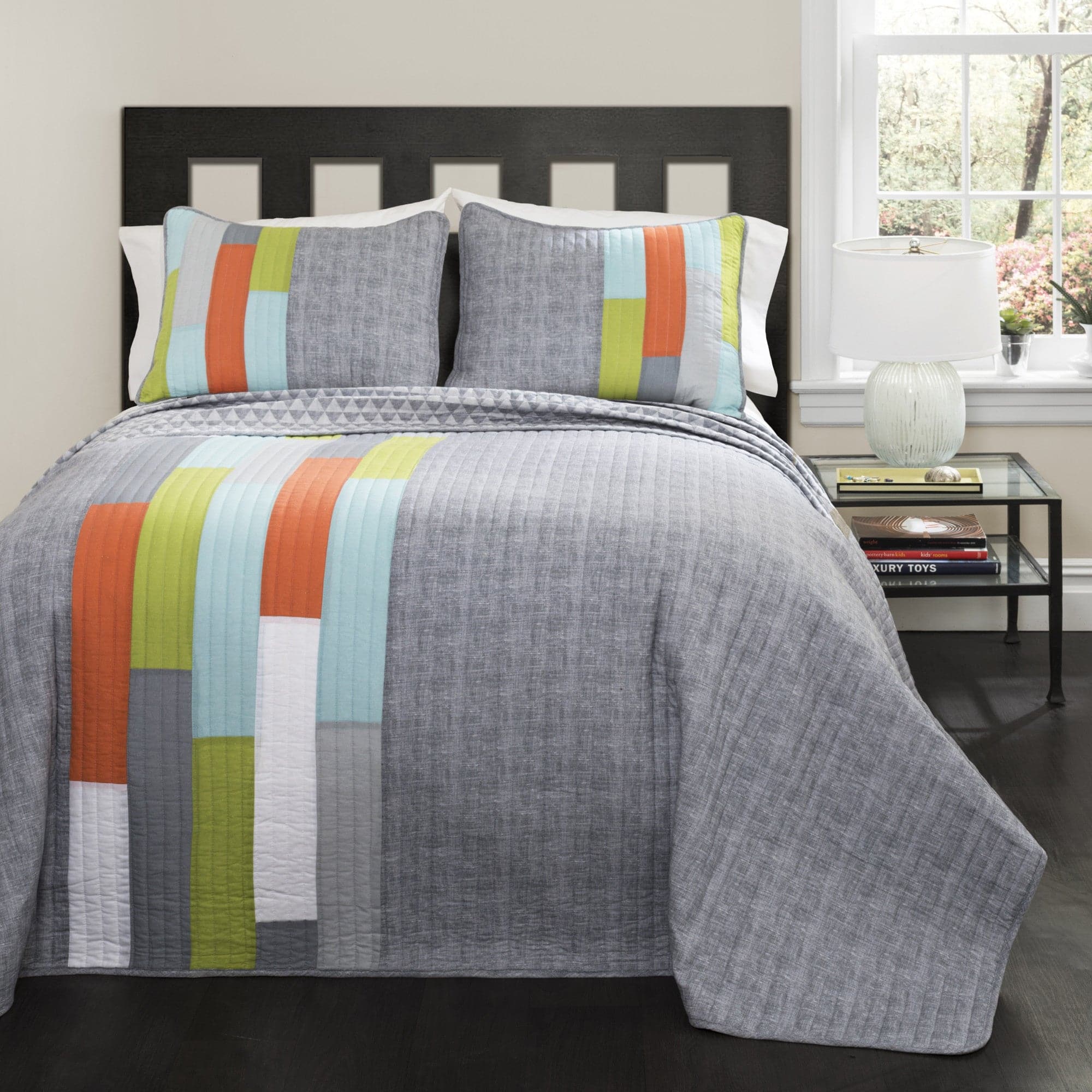 Shelly Stripe Quilt Set - Soft & Cozy Queen Size Bedding Set, 3-Piece Quilt Cover with Pillow Shams, Breathable Cotton Blend for All Seasons - Perfect for Master Bedroom, Guest Room & Cozy Home Decor
