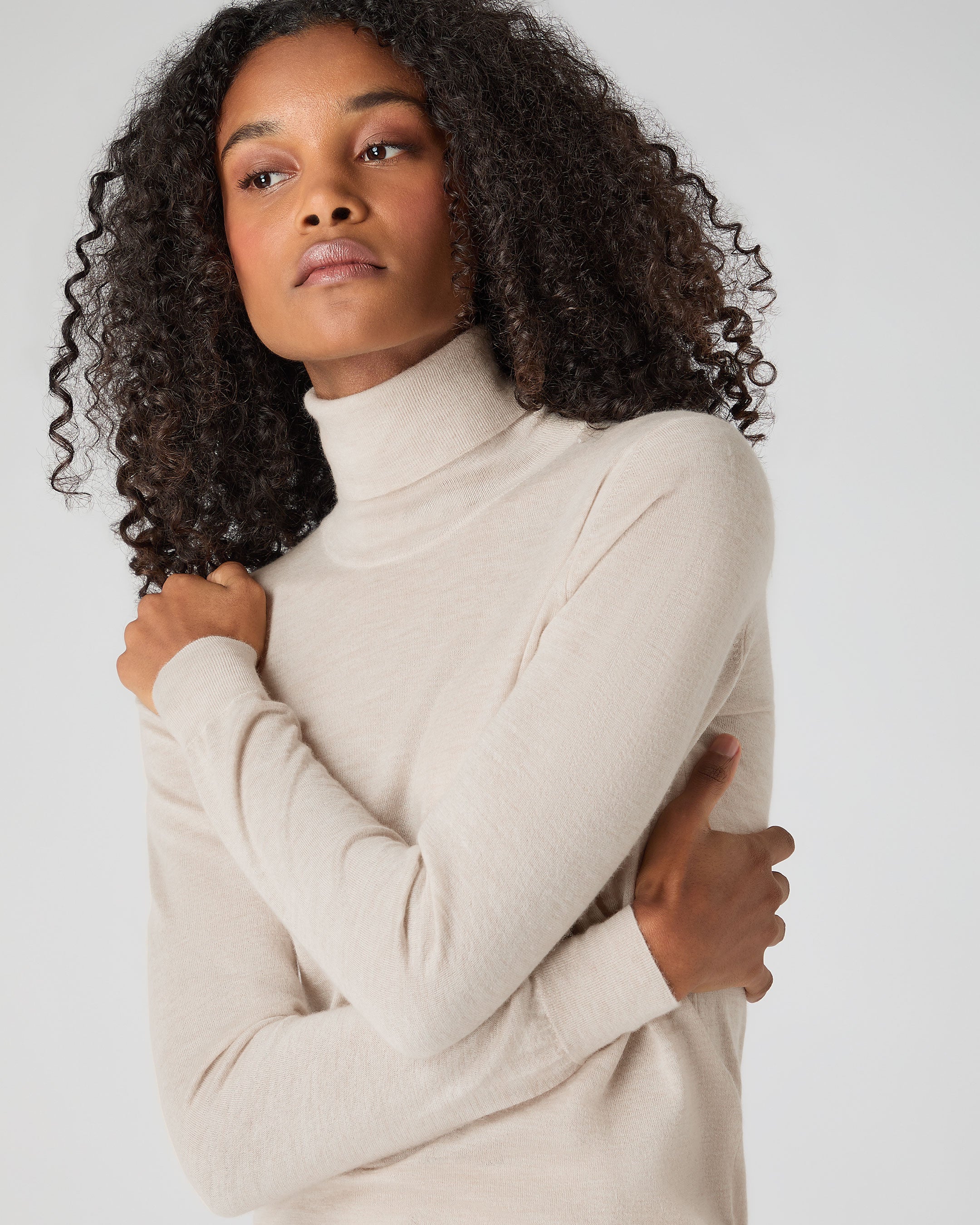 Premium Women's Cashmere Turtleneck Sweater - Soft & Warm Sandstone Brown - Perfect for Winter, Office & Casual Outfits