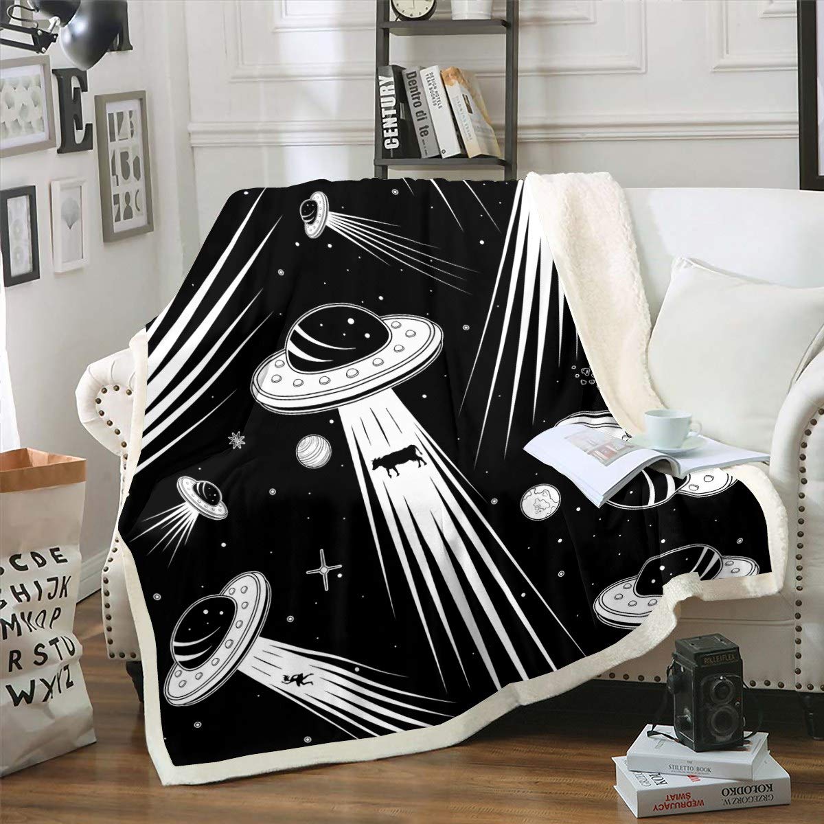 Galaxy Fleece Throw Blanket - 50x60 Inch Outer Space Universe Sherpa Blanket for Kids & Adults | UFO Alien Planets Plush Science Fiction Theme Cozy Blanket for Sofa, Bed, Couch - Perfect for Movie Nights, Stargazing & Winter Warmth (Black)