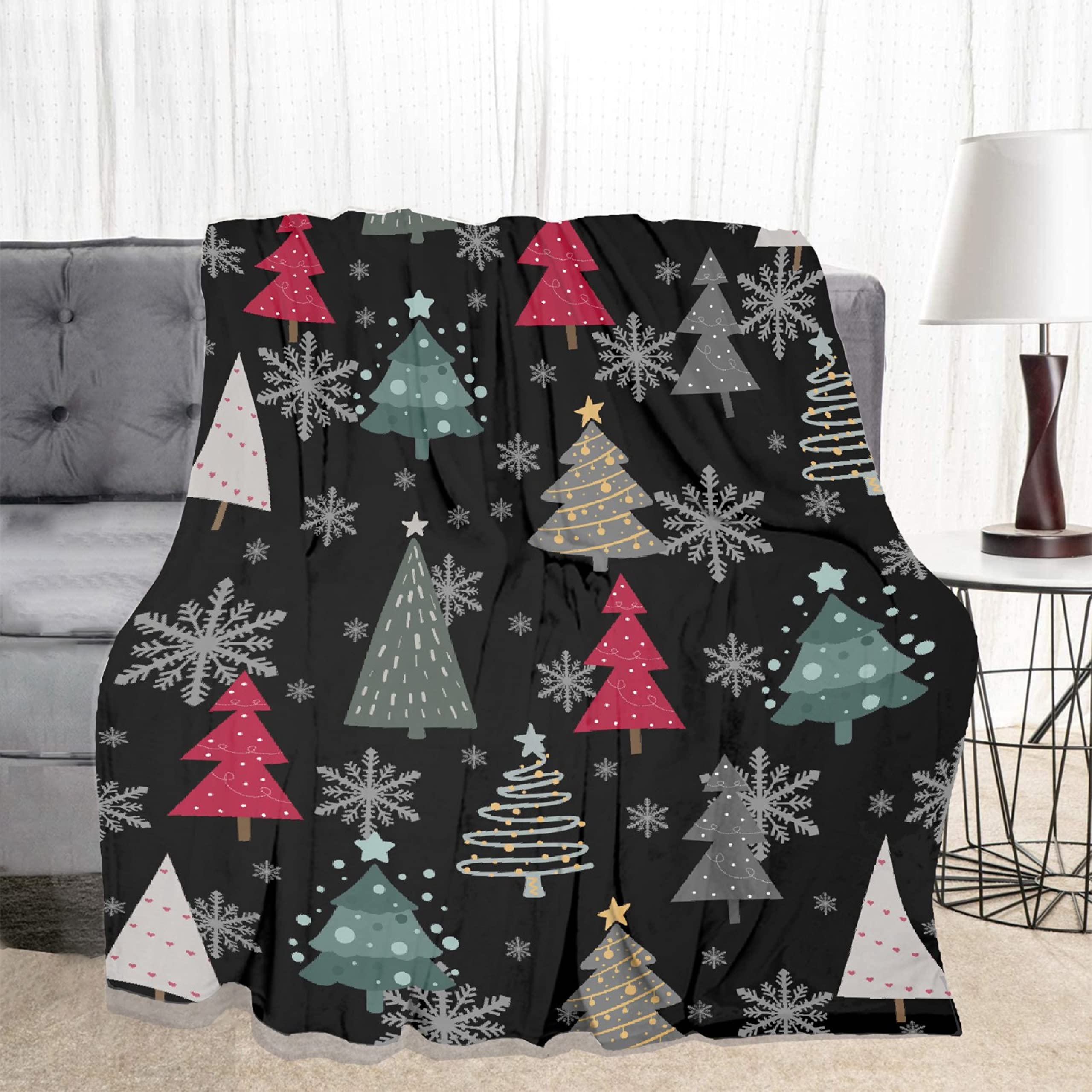 Soft Flannel Christmas Tree Throw Blanket - Cozy Lightweight Quilt for Sofa, Bed, Couch & Car - Extra Large 120x90 Inch Holiday Decorative Blanket for Women, Men & Family - Perfect for Winter Nights, Christmas Decor & Gift Giving