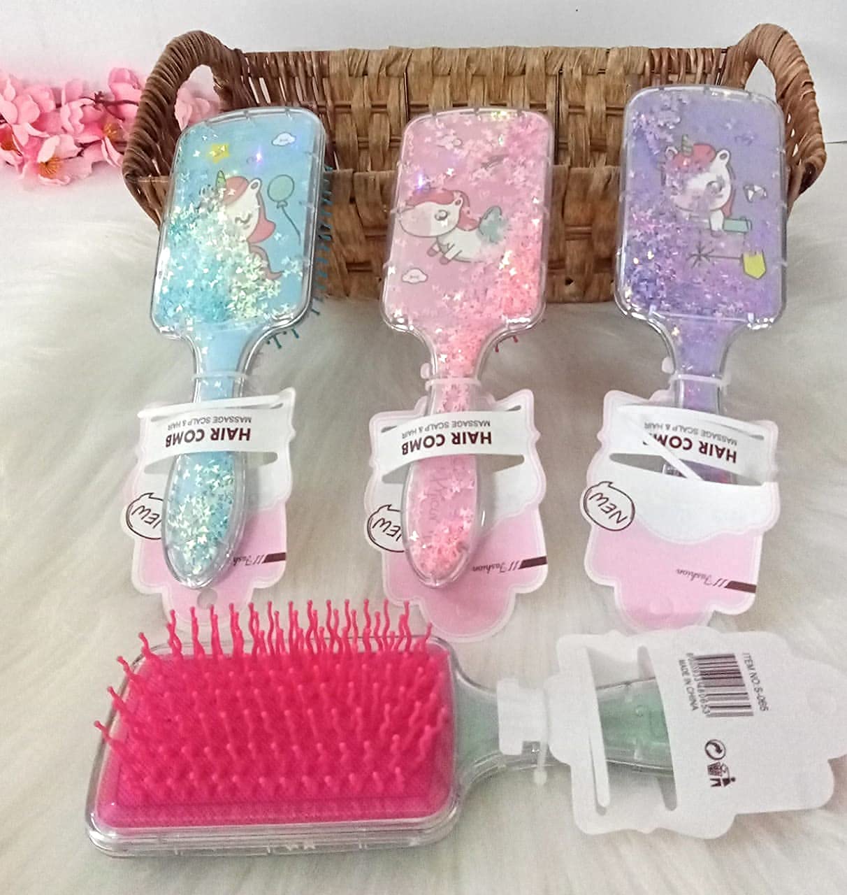 Arpit Mart Unicorn Hairbrush for Kids - Detangling Paddle Brush with Cushion & Anti-Static Bristles - Soft Hair Brush for Girls (Pack of 1) - Perfect for Daily Hair Care, Travel & School Backpacks