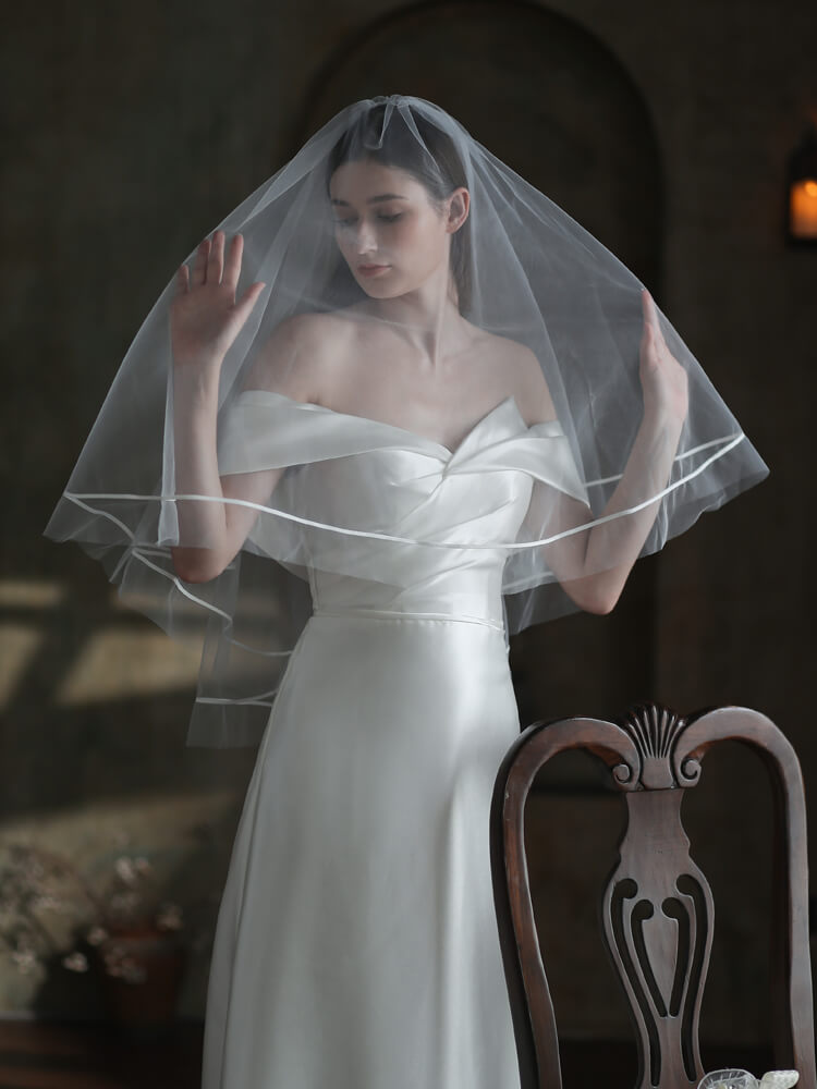 2 Layer Tulle Wedding Bridal Veil - Midi Length Cathedral Veil with Comb - Perfect for Bridal Shower, Ceremony & Reception (Style V853xmj)