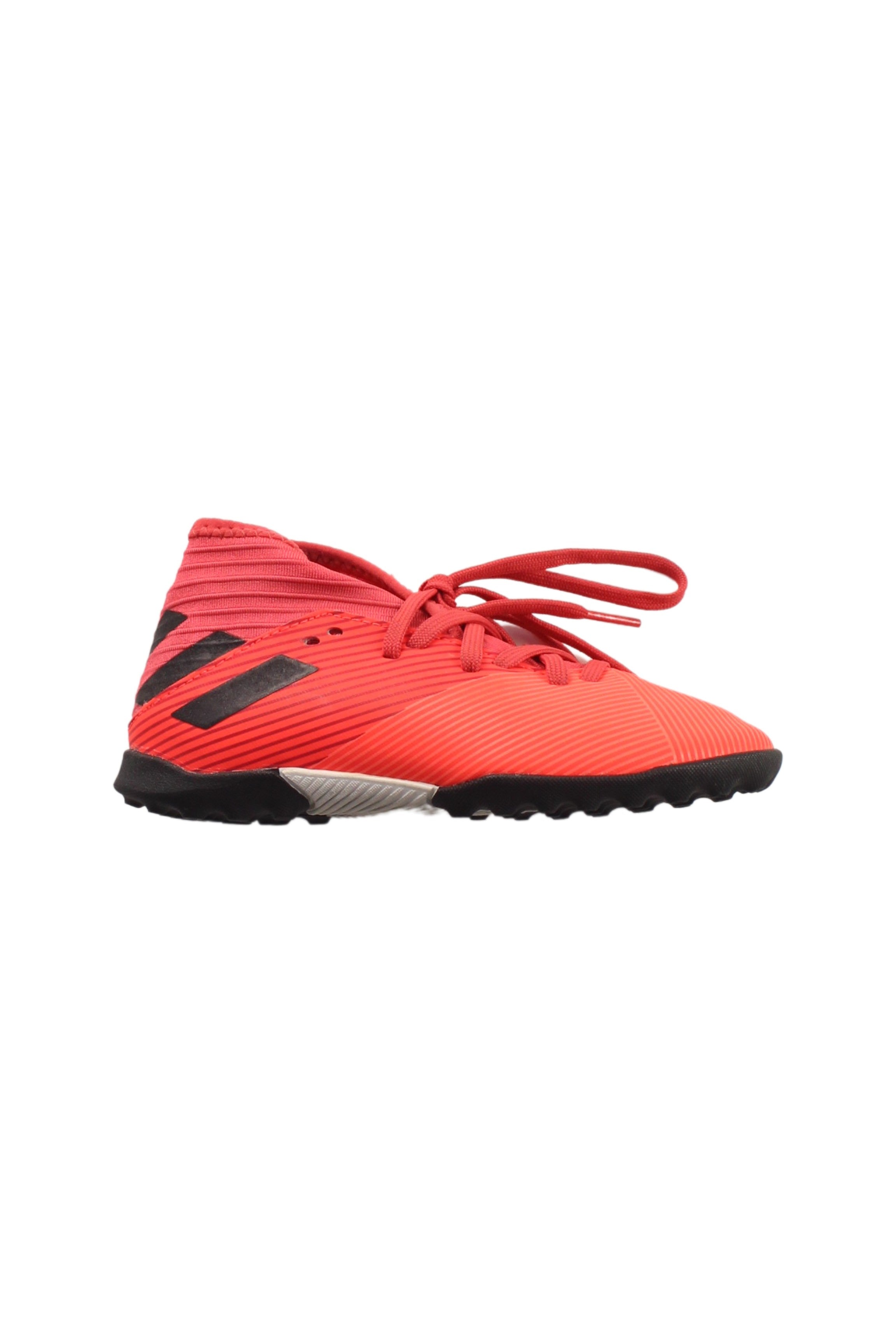 Adidas Indoor Soccer Shoes for Kids - Youth Size 6T/7Y (EU31) - Lightweight & Non-Marking for Gym Floors - Perfect for Indoor Training & Futsal Matches