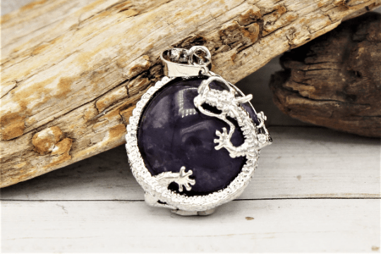 Natural Amethyst Dragon Pendant Necklace for Women - Spiritual Healing Crystal Jewelry Gift for Meditation, Yoga & Energy Protection
