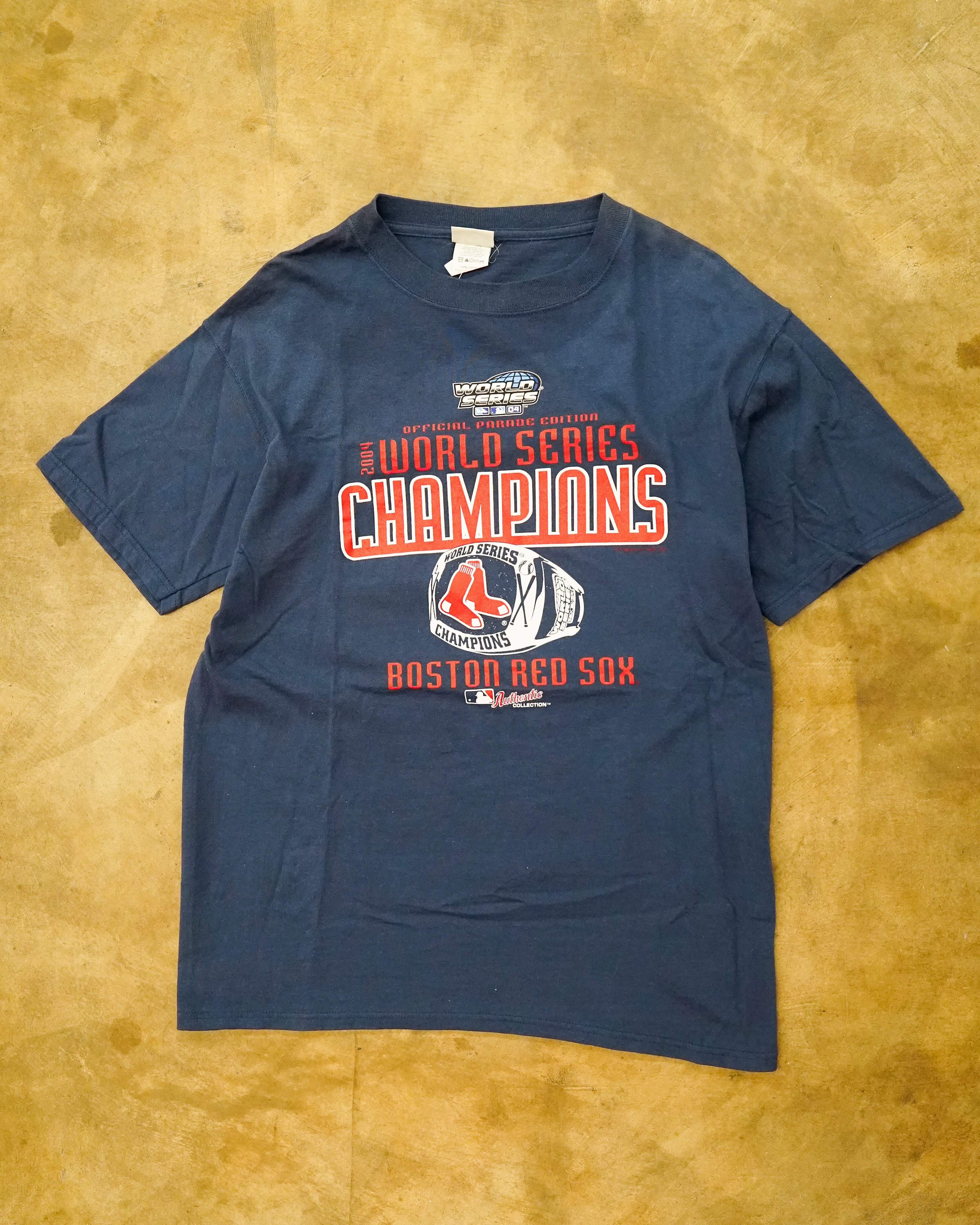 Official Boston Red Sox 2004 World Series Champions Parade T-Shirt (Medium/Large) - Vintage Baseball Fan Apparel for Men, Game Day & Casual Wear