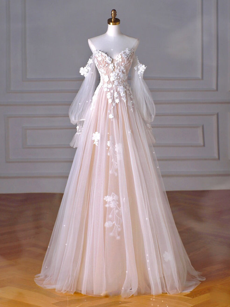 Elegant A-Line Sweetheart Neck Long Sleeve Lace Tulle Prom Dress in Light Champagne - Perfect for Homecoming, Formal Dances & Special Occasions