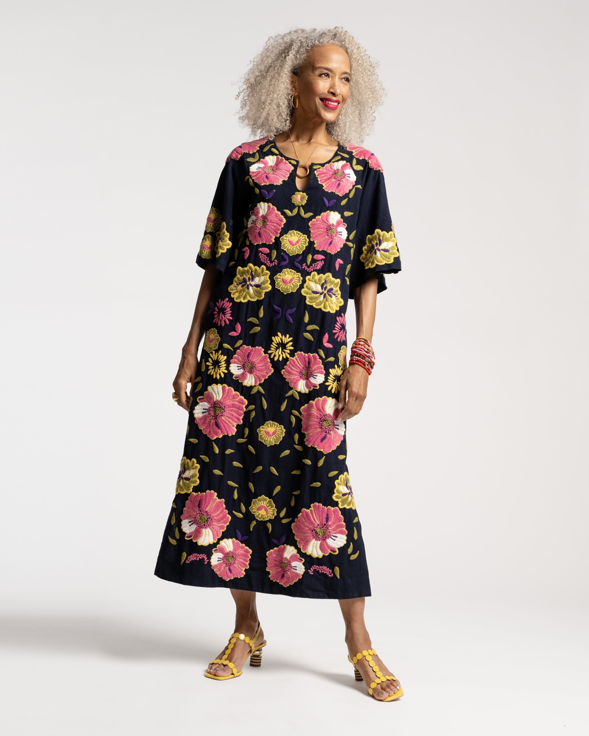 Dreamy Caftan Dress with African Daisy Print - Flowy Boho Maxi Dress for Women - Perfect for Beach Vacation, Poolside Lounging & Summer Getaways