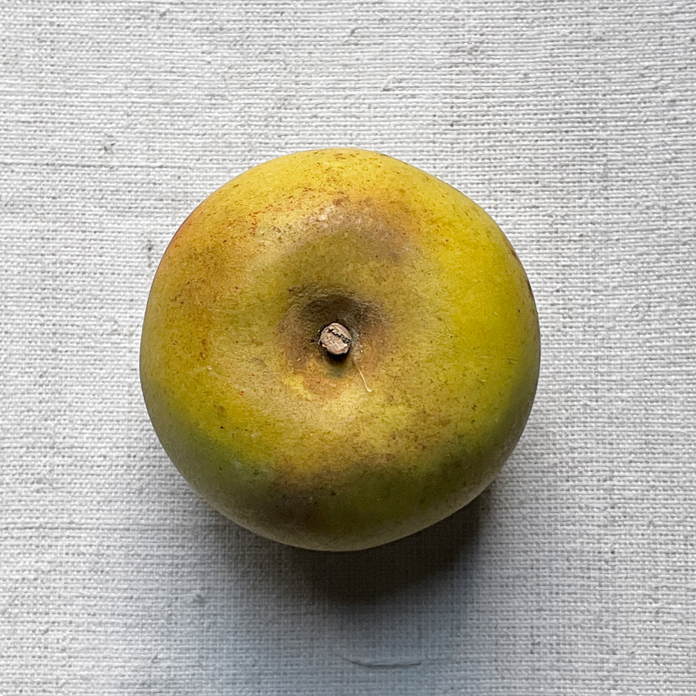 Premium Carrara Marble Yellow Apple Decor - Elegant Home & Office Decoration, Perfect for Table Centerpieces, Gift Boxes, and Luxury Interior Design