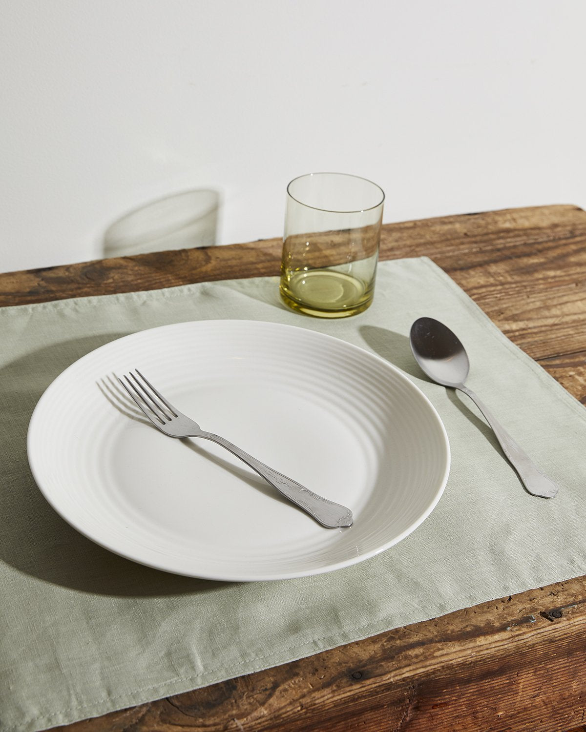 Premium Sage Green 100% French Flax Linen Placemats - Set of 4 Natural & Eco-Friendly Table Mats for Dining, Kitchen, and Home Decor