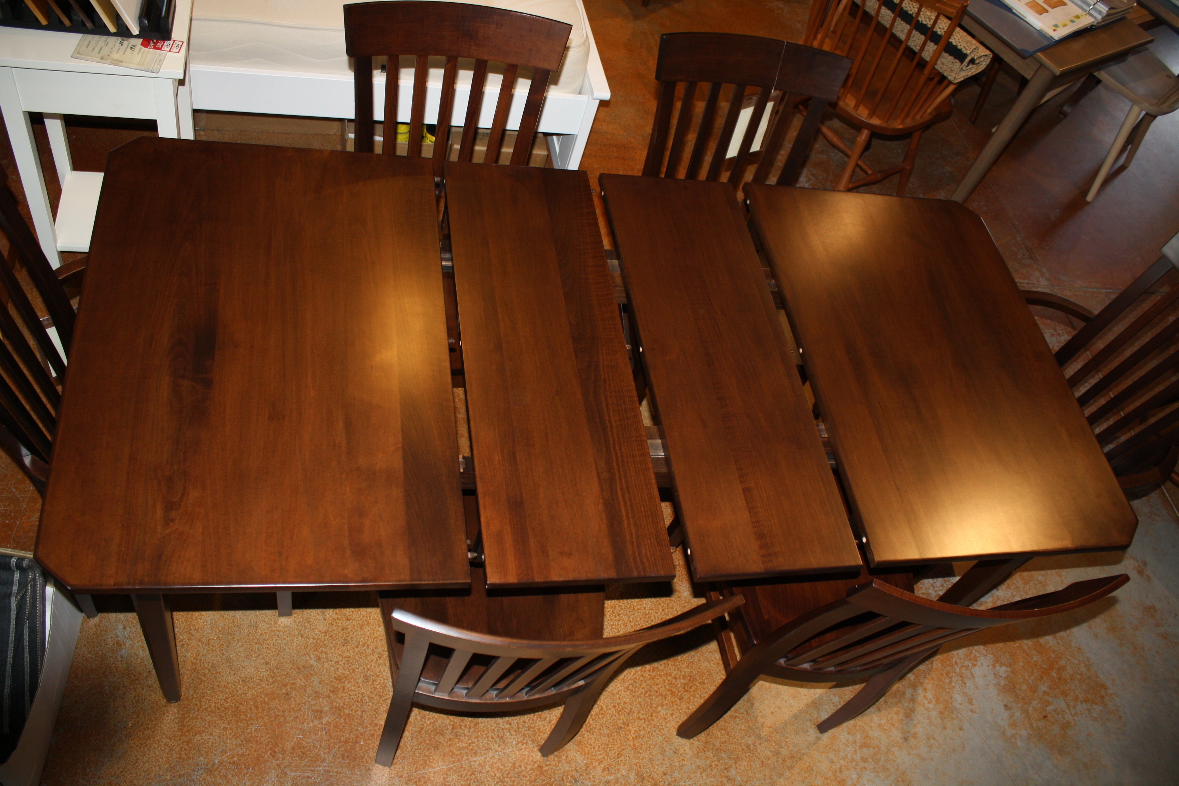 Millcreek Compact Extension Dining Table - Expandable Space-Saving Table for Small Kitchens & Dining Rooms | Perfect for Apartments, Breakfast Nooks & Entertaining Guests
