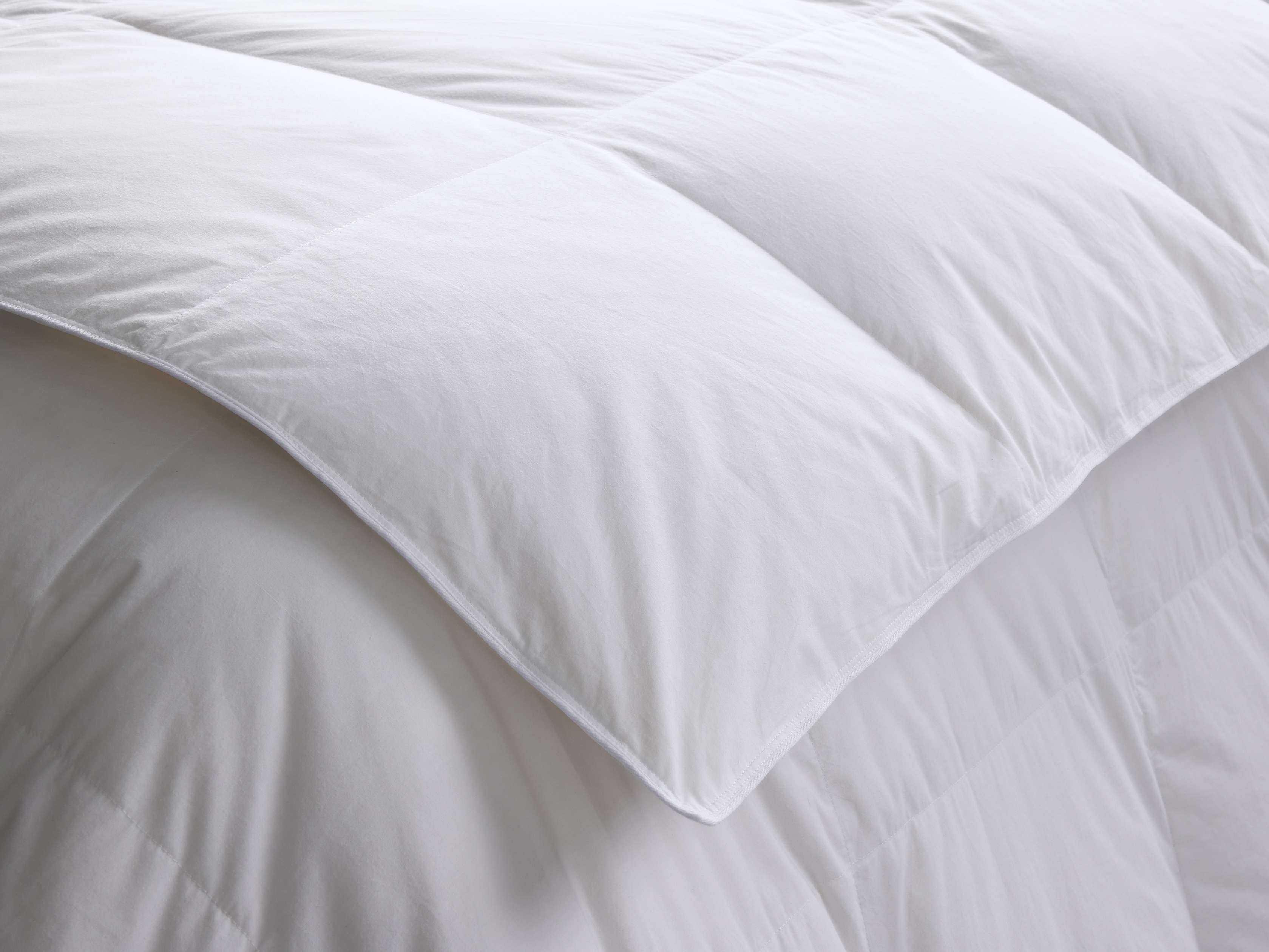 Premium Down Duvet Insert - All-Season Luxury Comforter for Bedroom, Hotel & Guest Room - Ultra Soft Hypoallergenic Goose Feather Filling for Warmth & Comfort