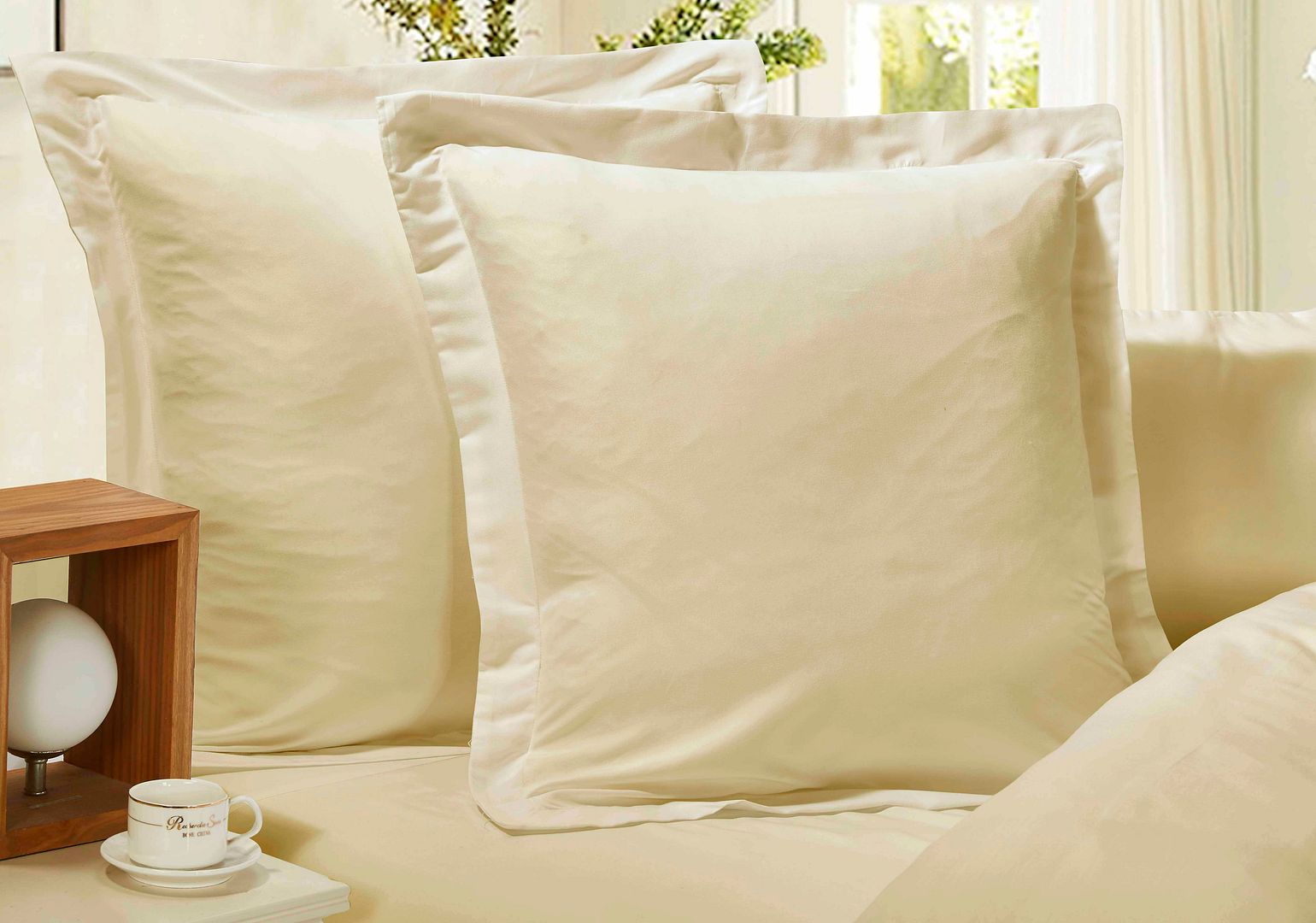 Premium 1000TC Ultra Soft European Pillowcases 2-Pack - Luxury Yellow Cream Bedding Set for Master Bedroom & Guest Room Decor