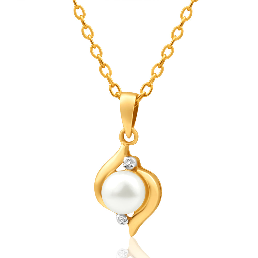9ct Yellow Gold Diamond and Pearl Pendant Necklace - Elegant Jewelry Gift for Women, Perfect for Weddings, Anniversaries & Special Occasions