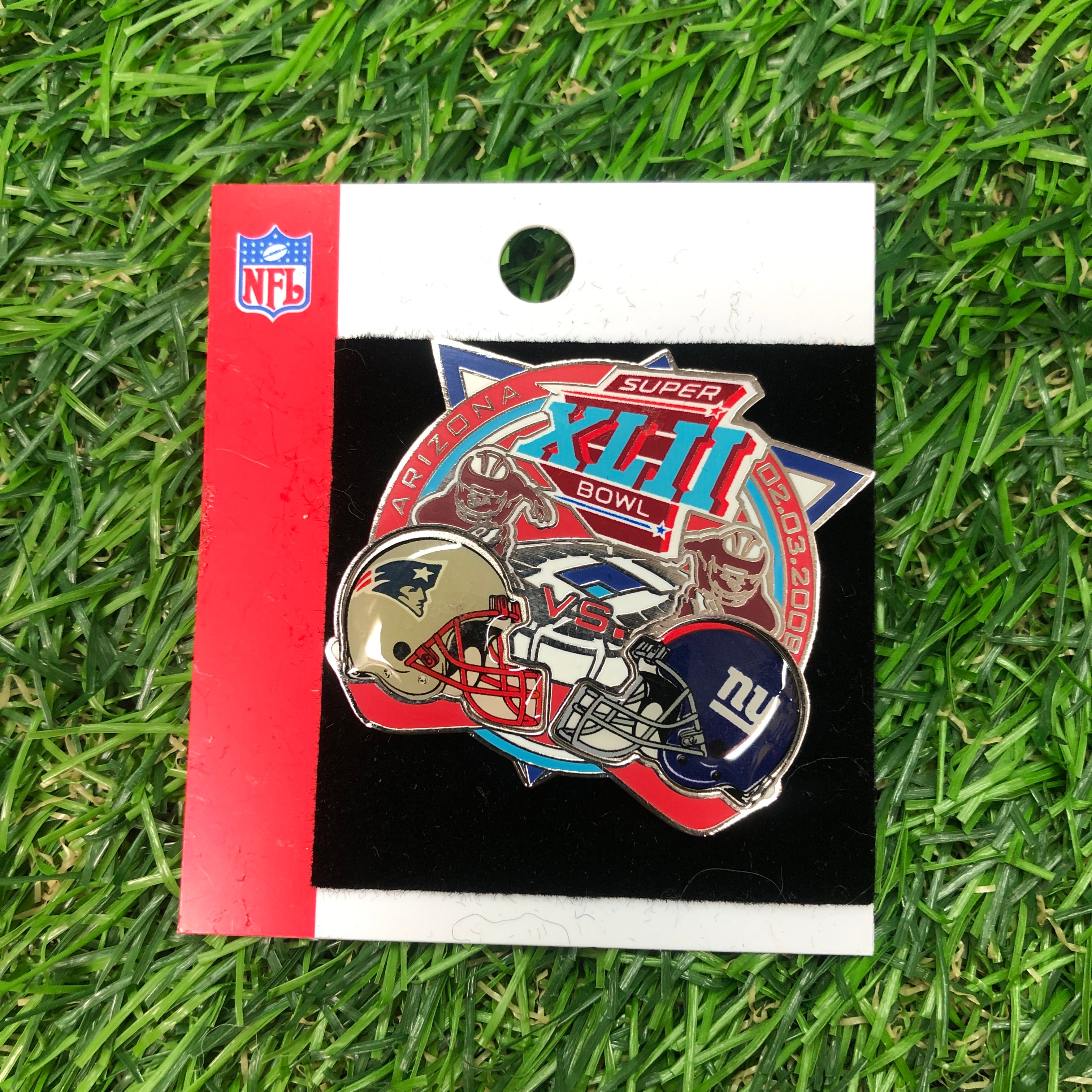 New York Giants 2008 Super Bowl XLII Championship Commemorative Collectible Pin - Perfect for Fans, Memorabilia Collectors & Sports Enthusiasts
