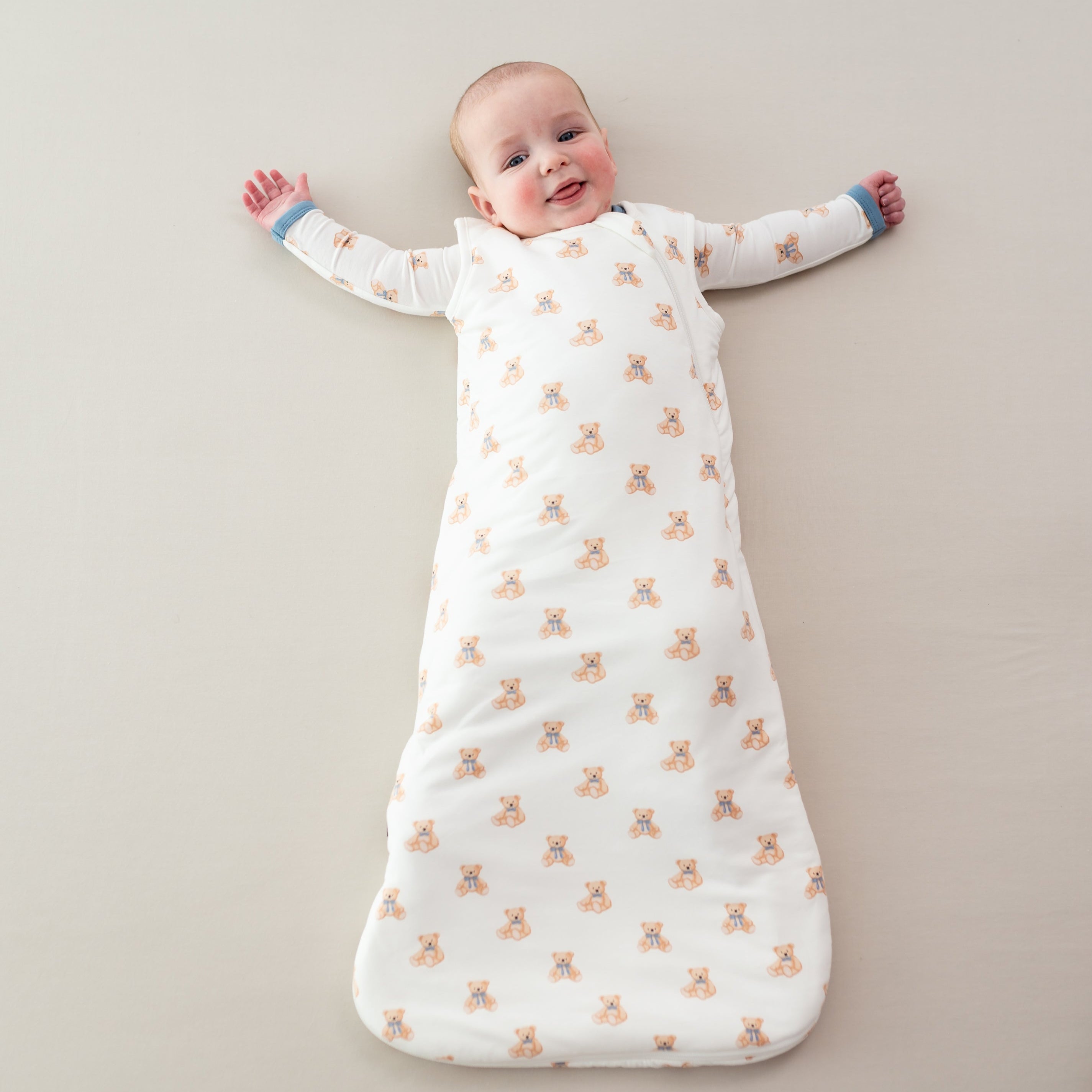 Cozy Teddy Bear Sleep Bag for Babies & Toddlers - Soft & Warm Sleeping Sack for Nursery, Daycare & Travel - Perfect for Newborns, Infants & Kids