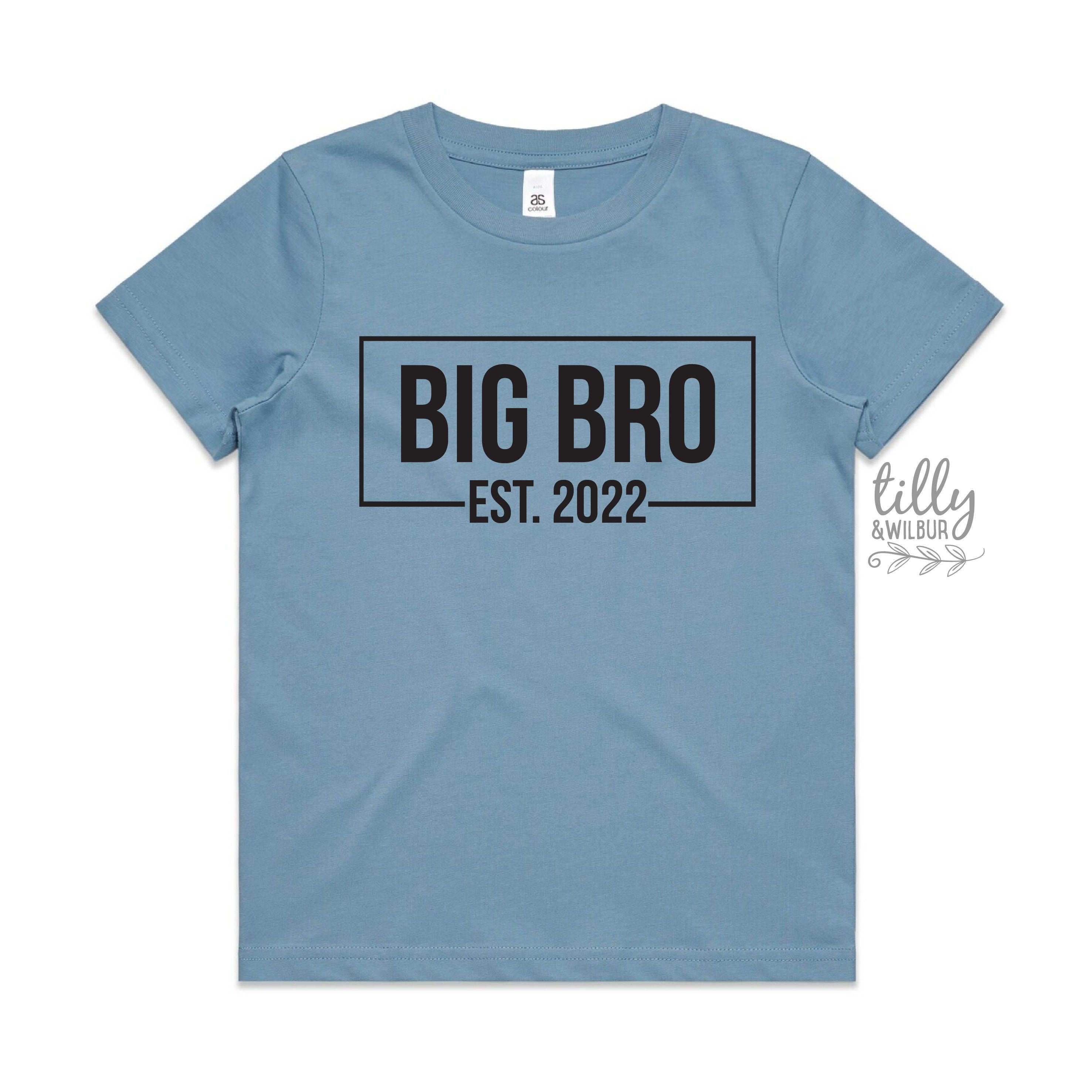 Big Bro Est T-Shirt for Men - Comfortable Cotton Graphic Tee - Casual Streetwear Style - Perfect for Gifts, Outings, and Everyday Wear