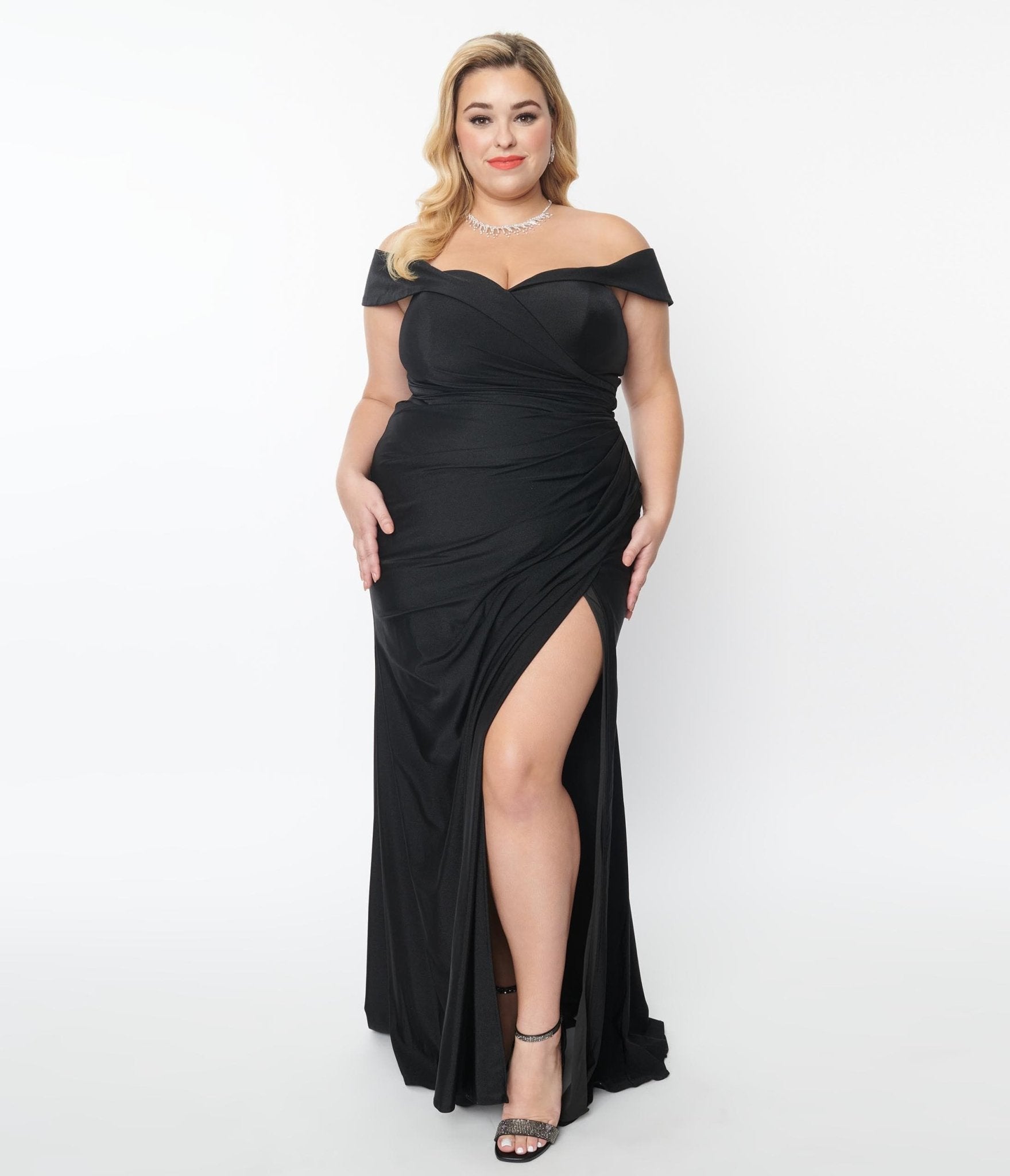 Elegant Plus Size Black Off The Shoulder Maxi Dress for Women - Perfect for Weddings, Parties & Special Occasions