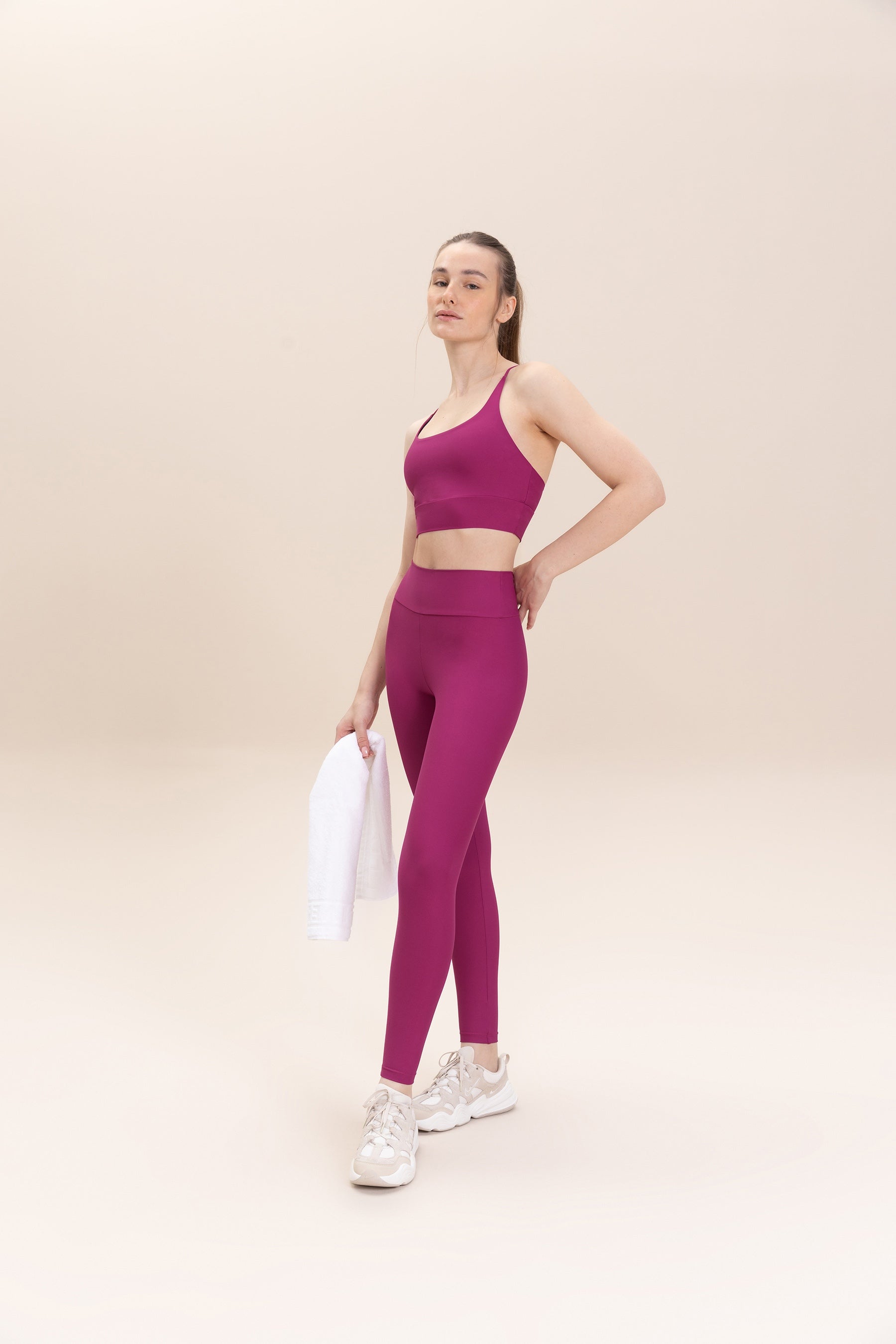 Hydefit® Adaptiv Sports Bra - High Support Workout Bra for Running, Yoga & Gym - Comfortable & Breathable Activewear for Women