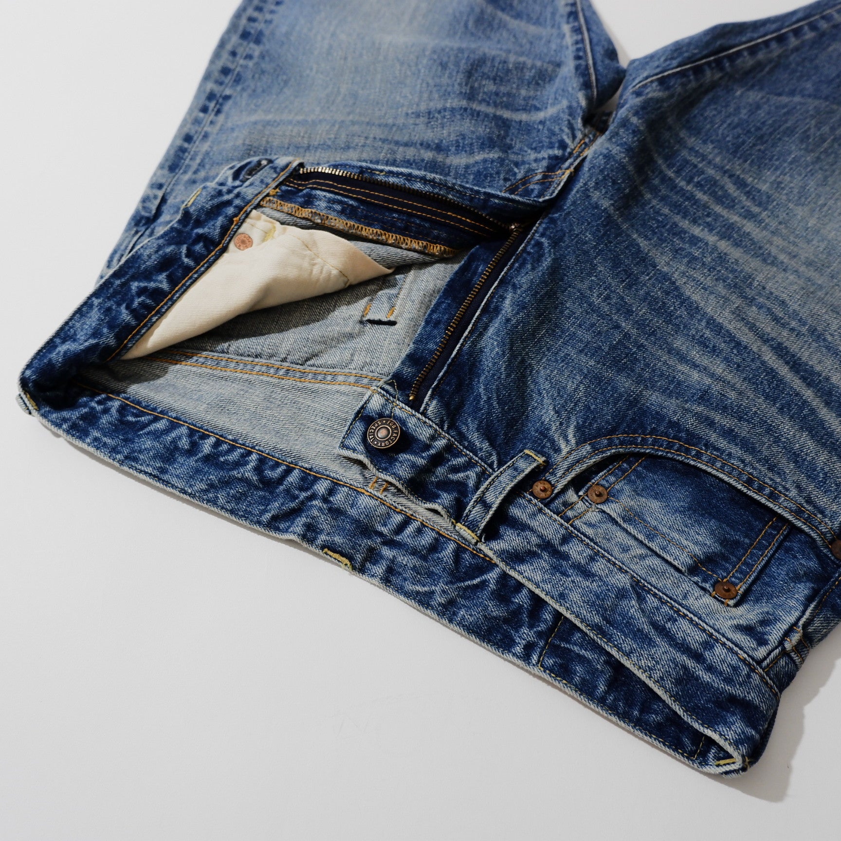 Premium Light Indigo Selvedge Denim Jeans for Men - Raw Japanese Denim, Slim Straight Fit, High-Quality Cotton - Perfect for Casual Wear, Street Style & Vintage Fashion