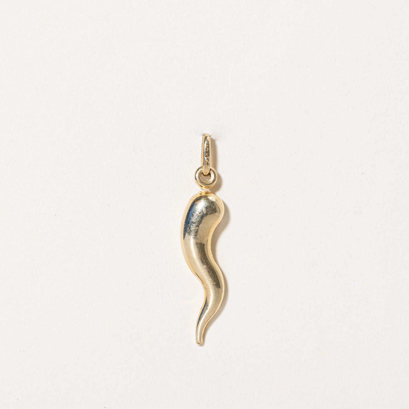 10K Yellow Gold Cornicello Charm Pendant Necklace - Italian Horn Good Luck Amulet for Protection - Perfect Gift for Women, Men, Birthday, Anniversary & Everyday Wear
