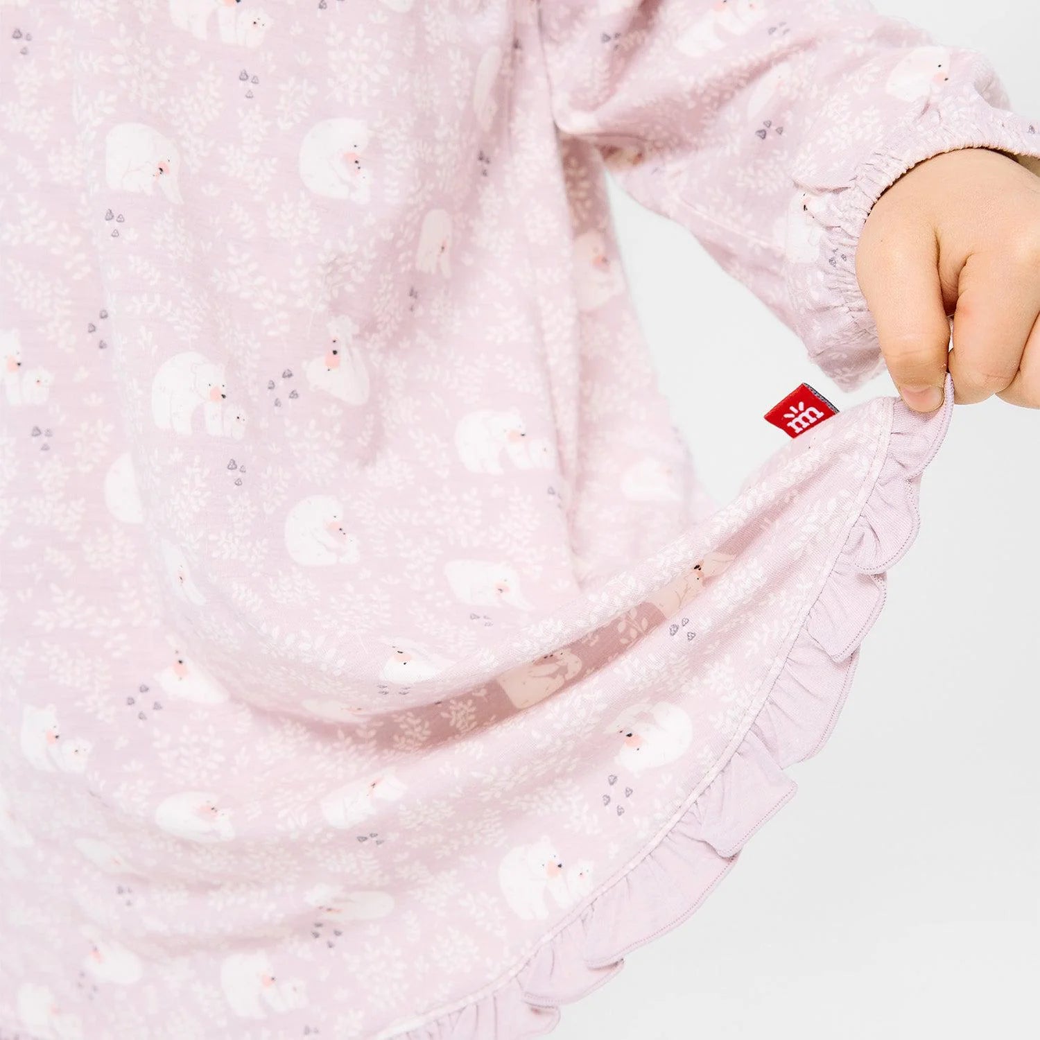 Cozy Cuddle Cub Nightgown for Women - Soft & Comfortable Sleepwear for Relaxing Evenings & Bedtime Comfort