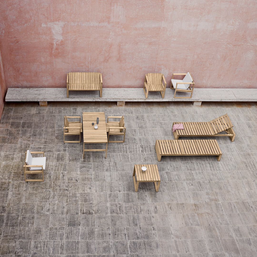 Kjaer BK14 Sunbed by Carl Hansen & Son - Modern Outdoor Lounge Chair for Patio, Garden, and Poolside Relaxation