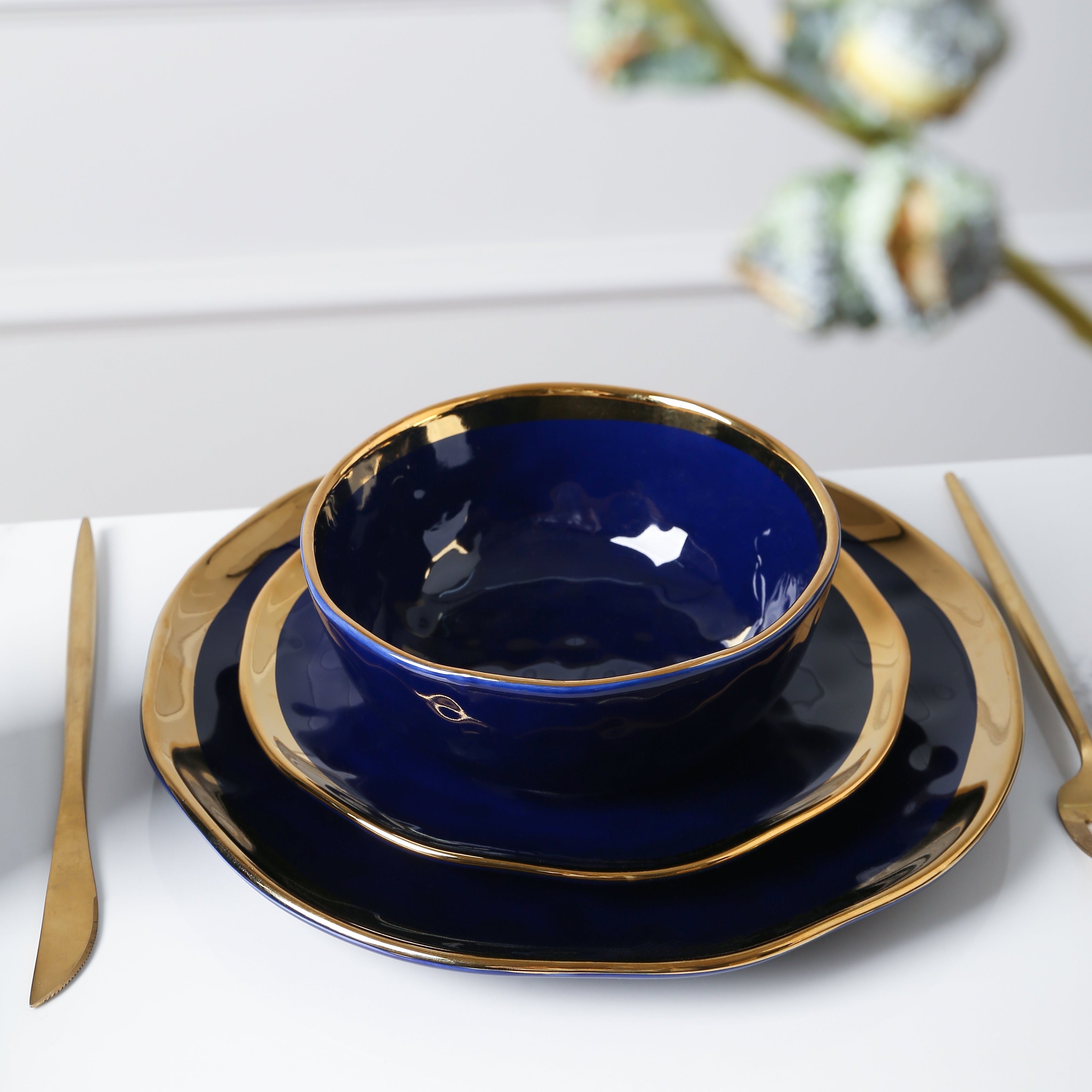 Premium Florian Porcelain Dinnerware Set - Navy Blue 16-Piece Dinner Plate Set for Formal Dining, Wedding Registry & Holiday Entertaining