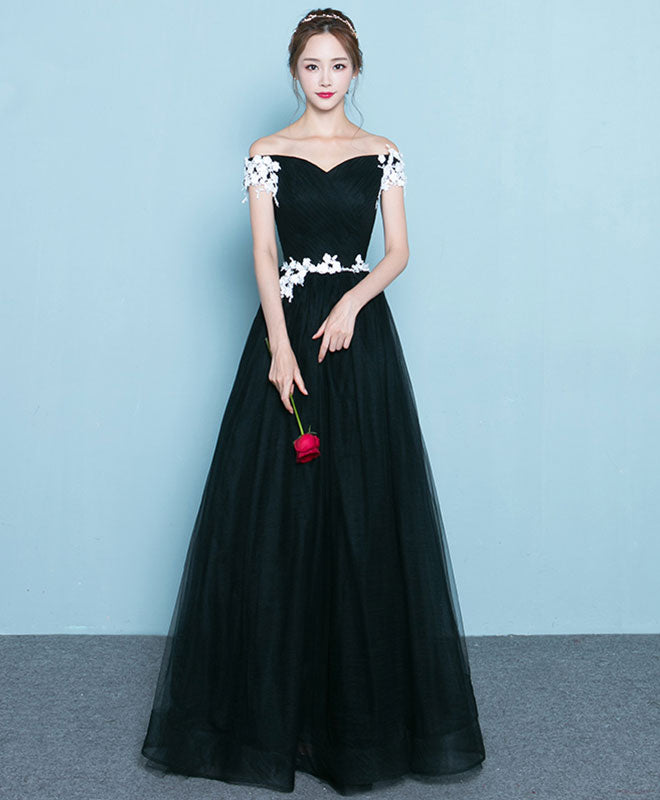Elegant Black Long Prom Dress with Lace Details - Formal Evening Gown for Homecoming, Wedding, and Special Occasions