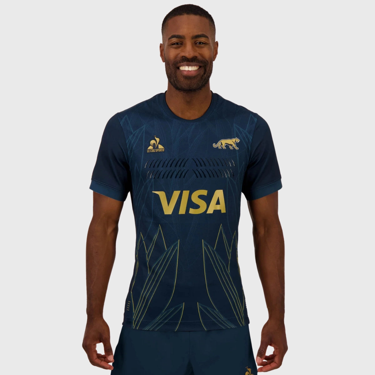 Le Coq Sportif Argentina Men's Away Rugby Jersey 2024/25 - Authentic Performance Shirt for Rugby Fans & Sports Enthusiasts - Perfect for Match Days, Training & Casual Wear