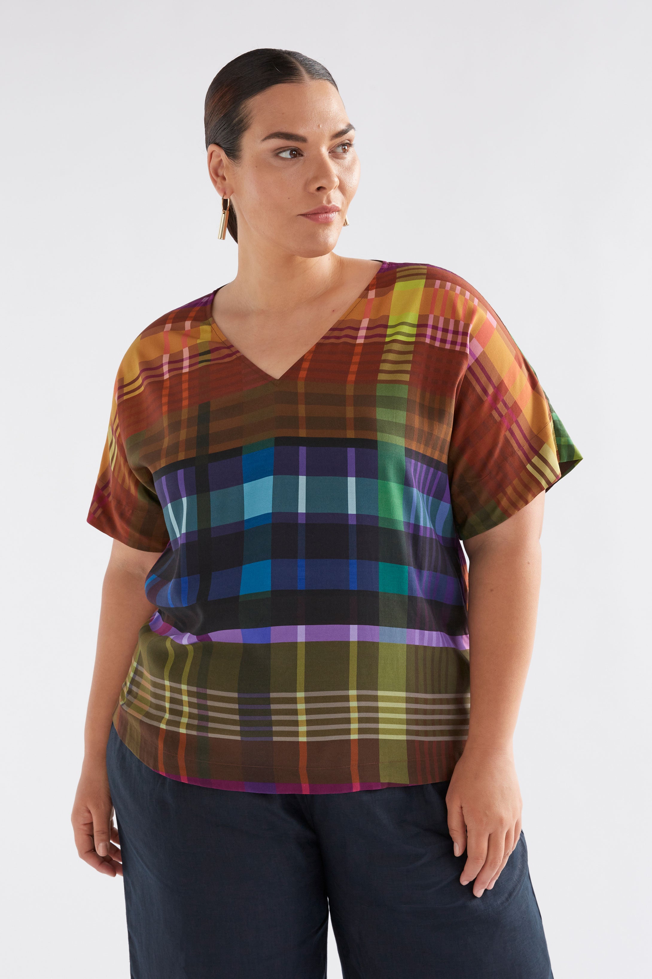 Ideell Women's V Neck T-Shirt - Soft Cotton Casual Tee for Everyday Wear, Work & Outfits