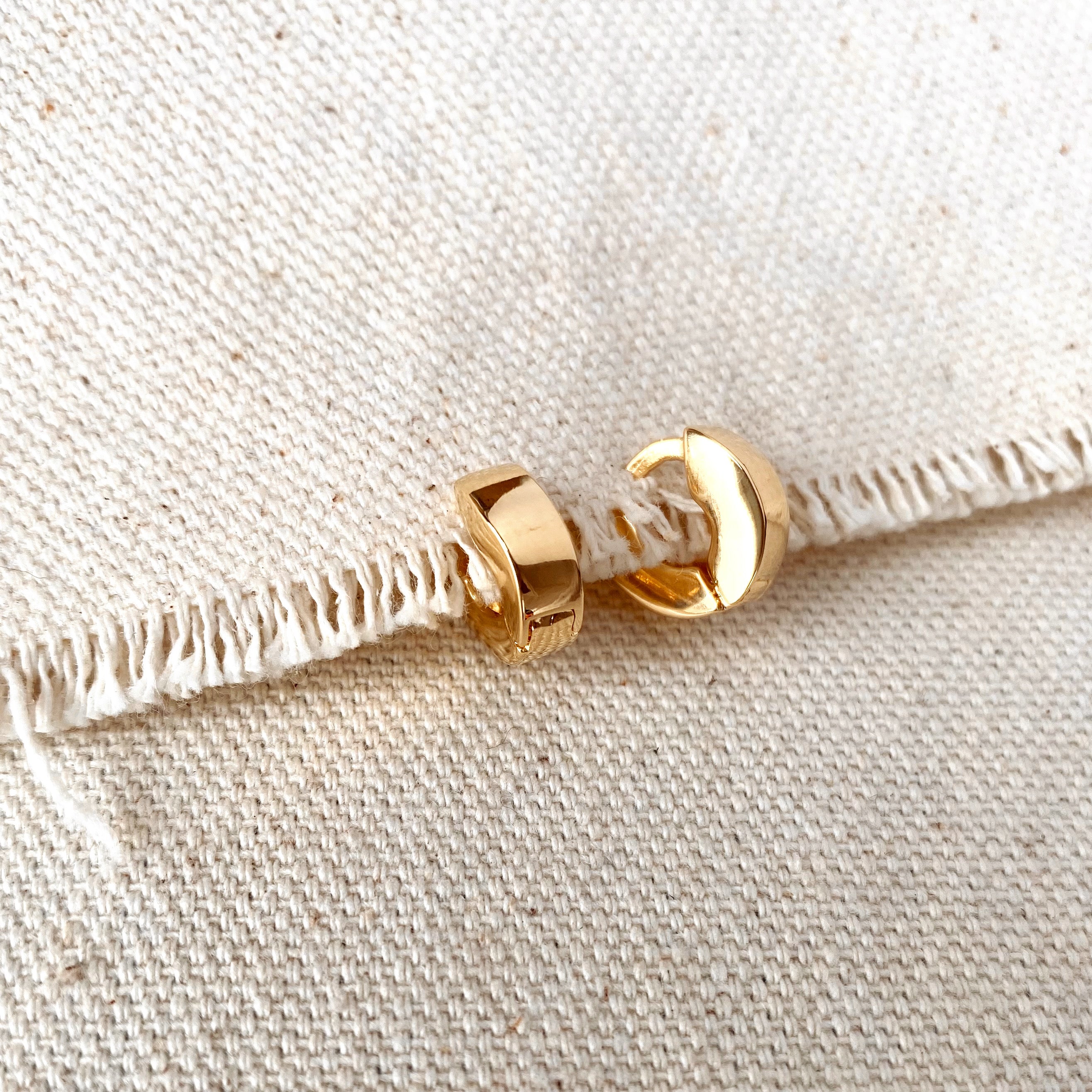 Mini Tiny Chunky Clicker Earrings - Cute Dainty Hoop Earrings for Women & Girls - Perfect for Everyday Wear, Parties & Gifts